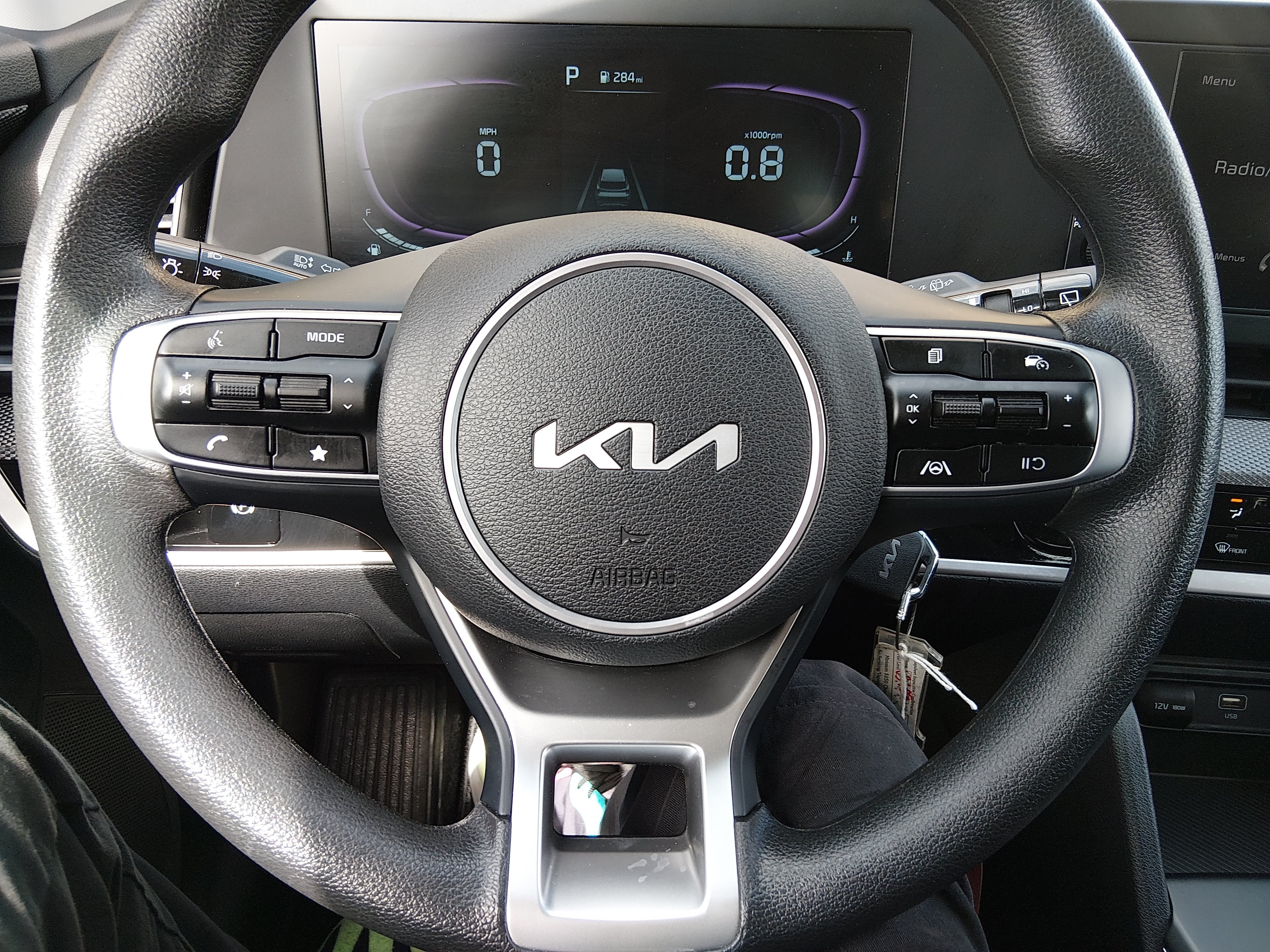 2025 Kia Sportage LX - Photo 12