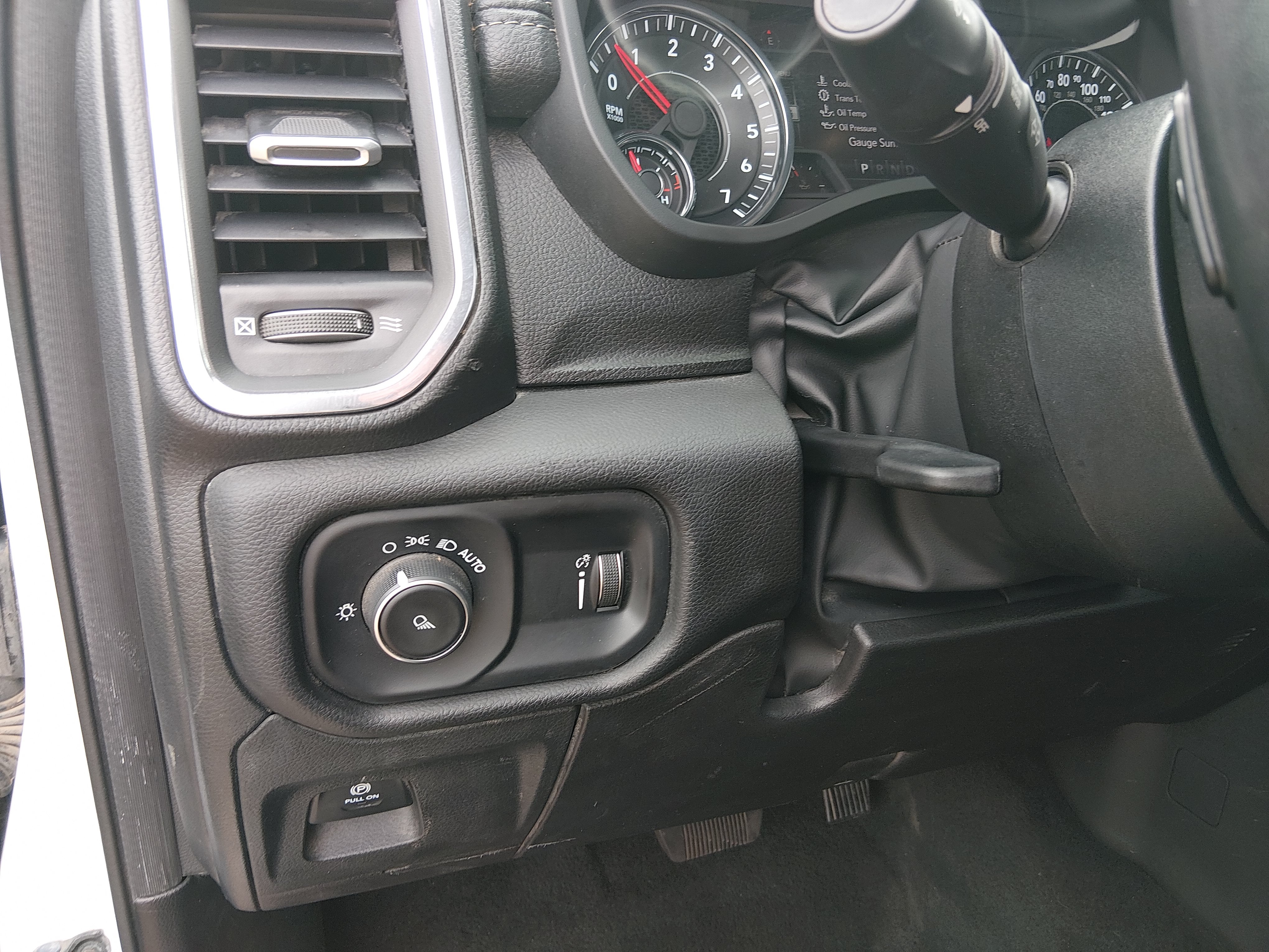 2024 RAM Ram 1500 Pickup Laramie - Photo 13