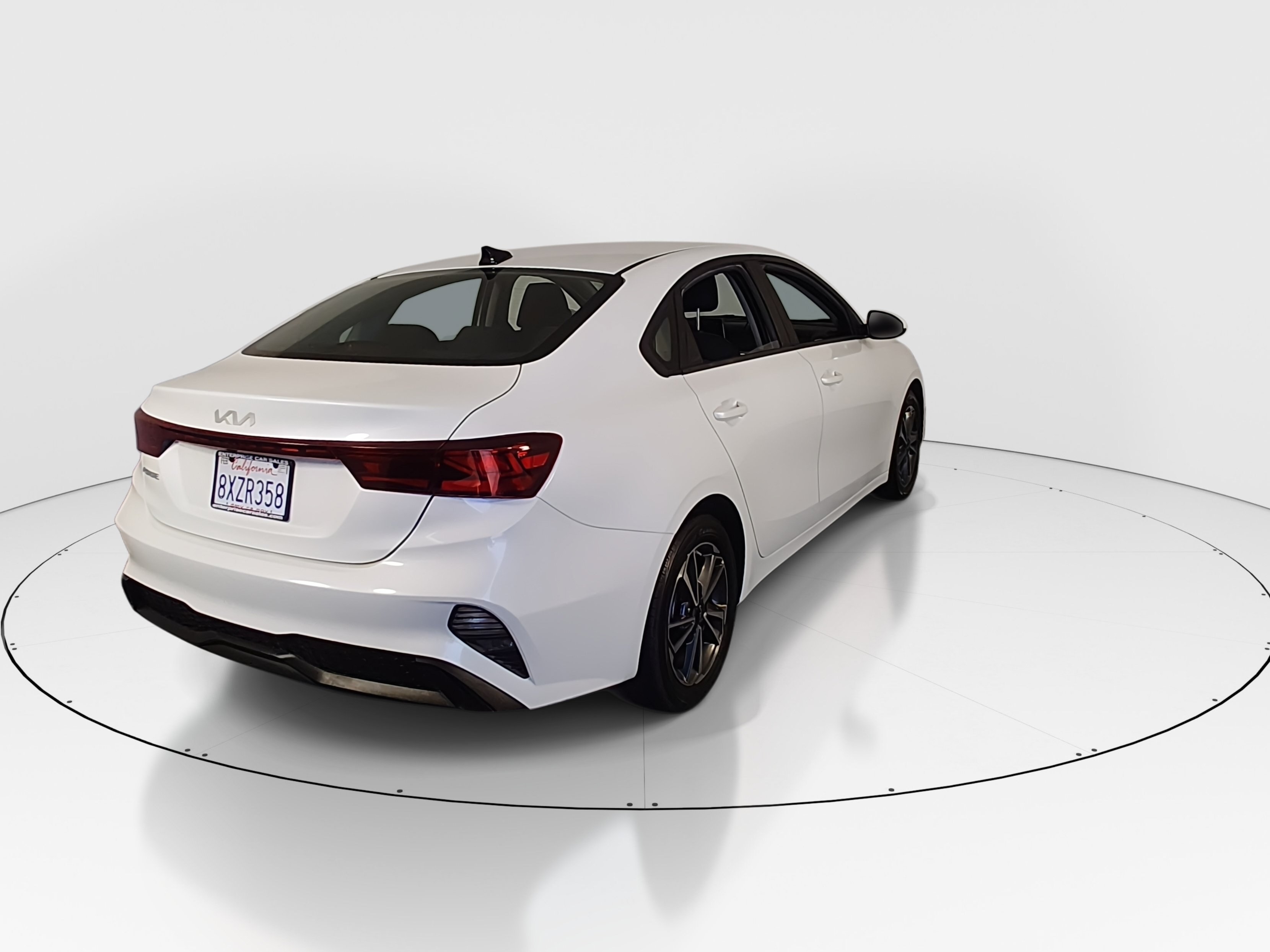2022 Kia FORTE LXS - Photo 7
