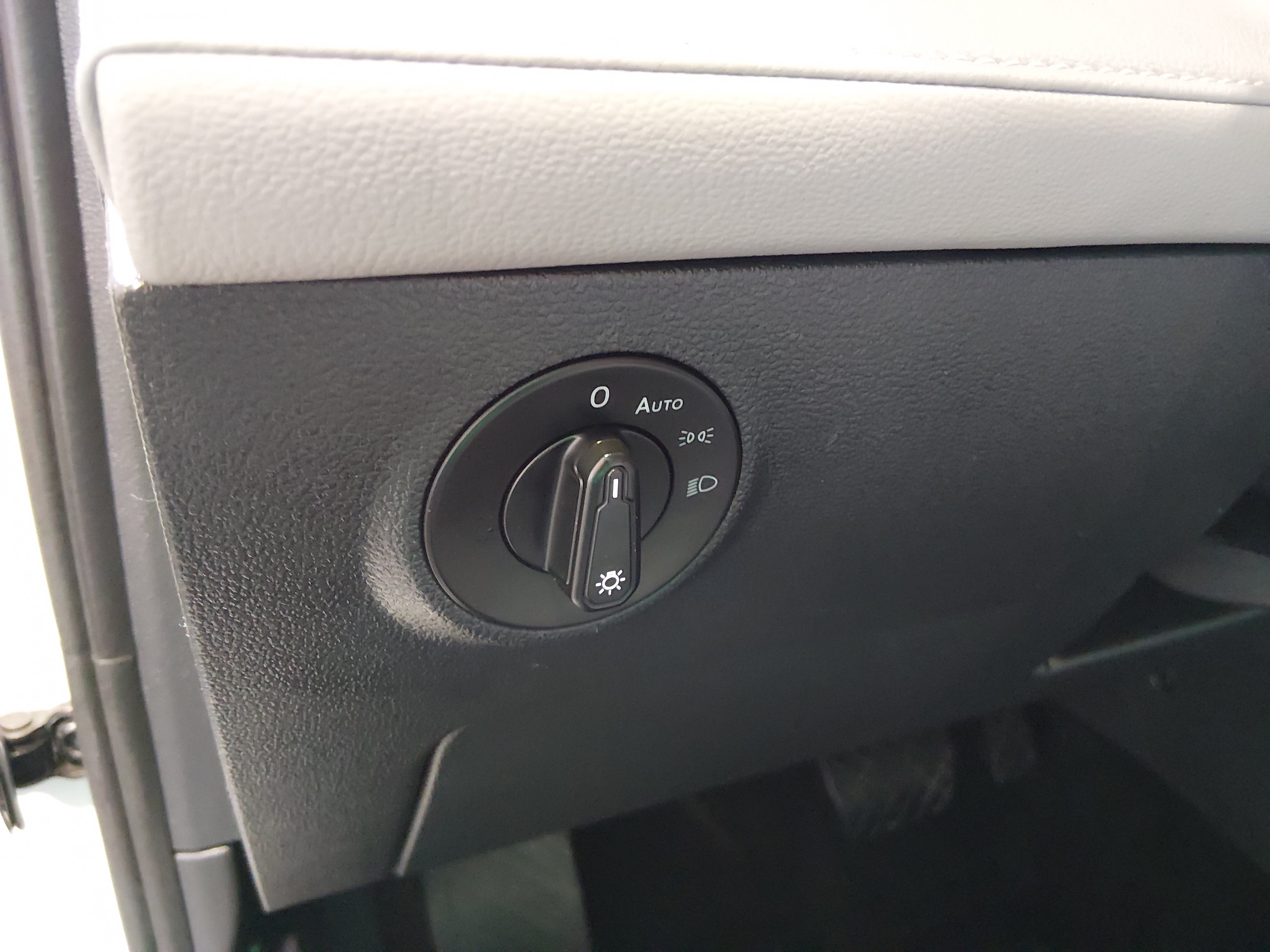 2024 Volkswagen Taos SE - Photo 13