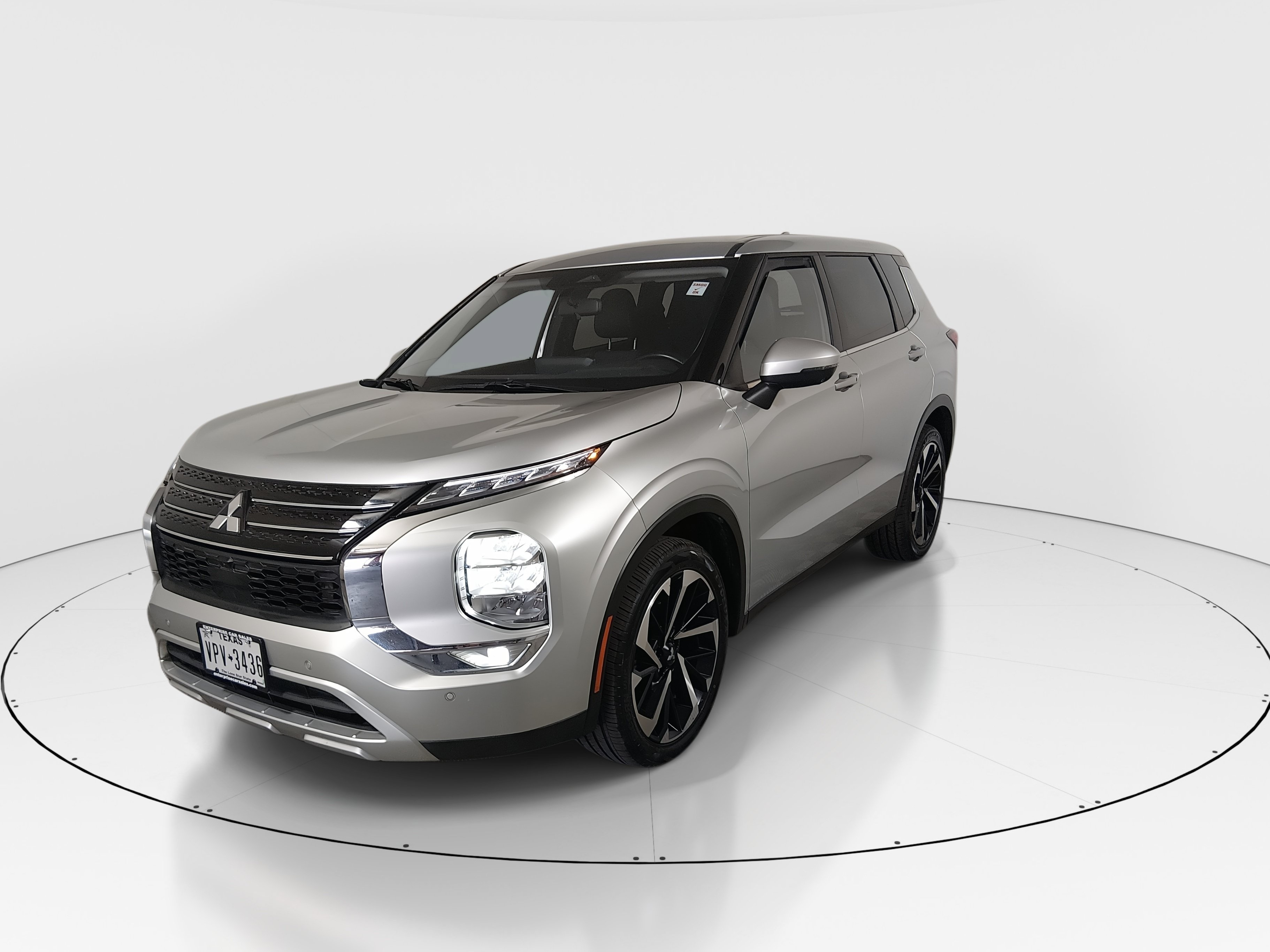 2024 Mitsubishi Outlander SE - Photo 3