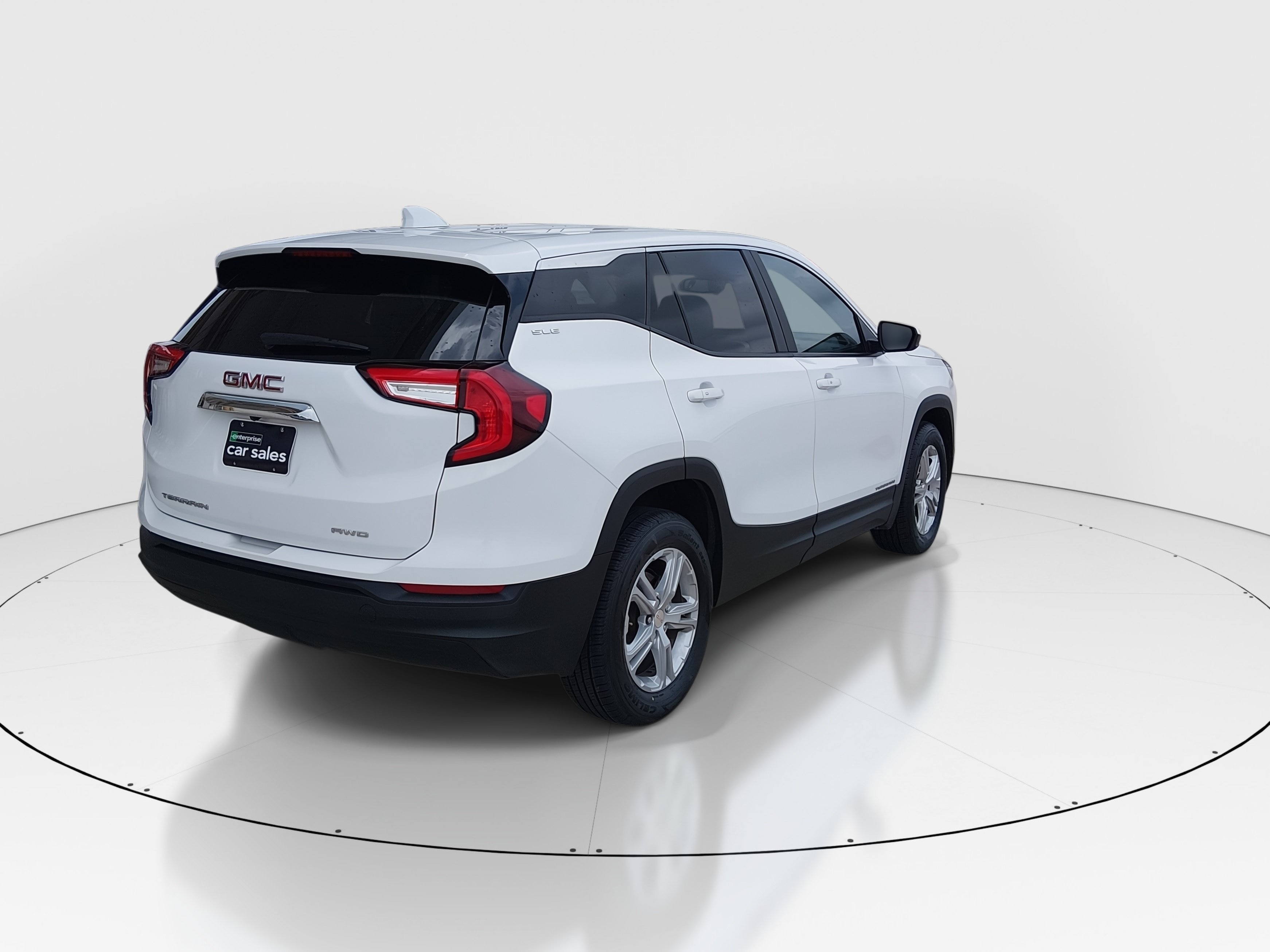 2024 GMC Terrain SLE - Photo 7