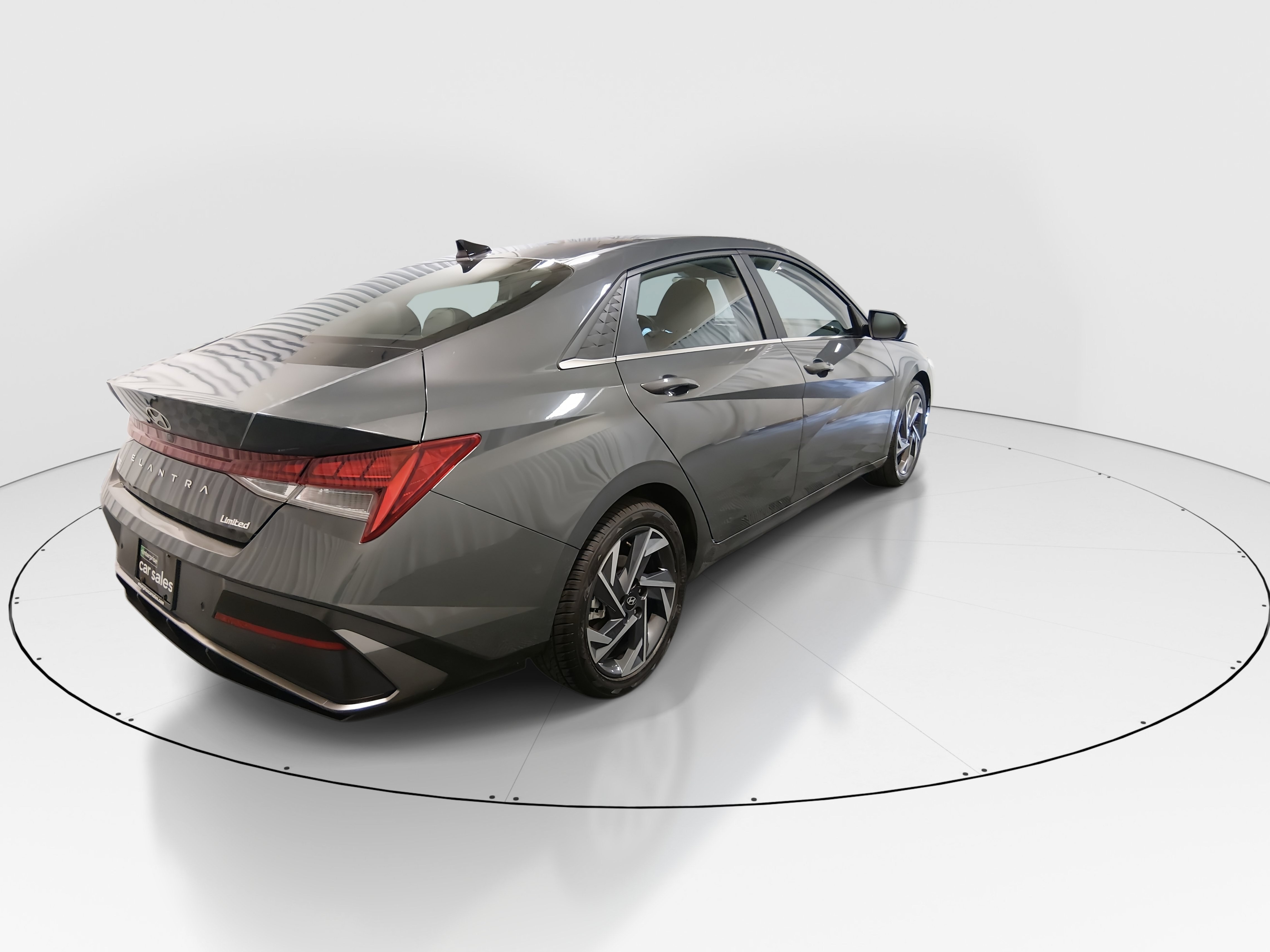 2024 Hyundai Elantra Limited - Photo 7