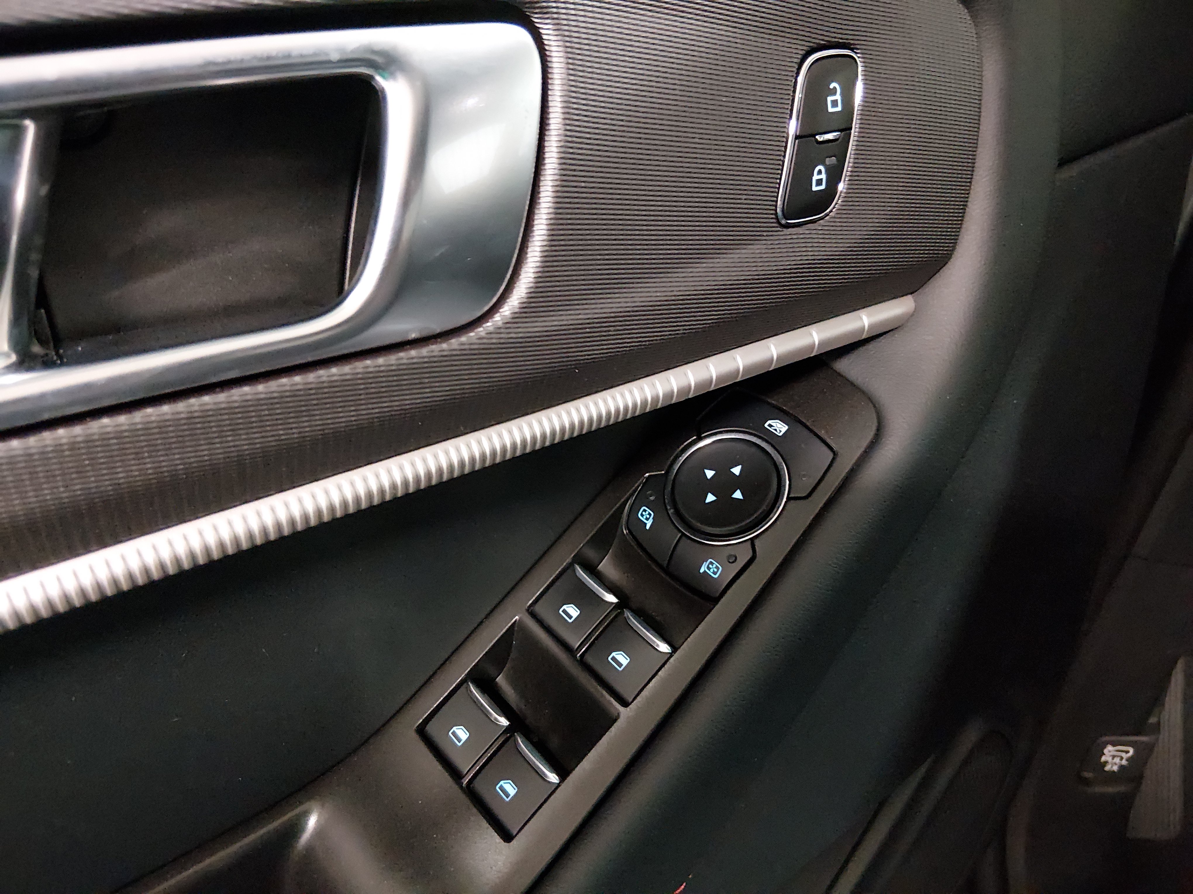2025 Ford Explorer ST-LINE - Photo 24