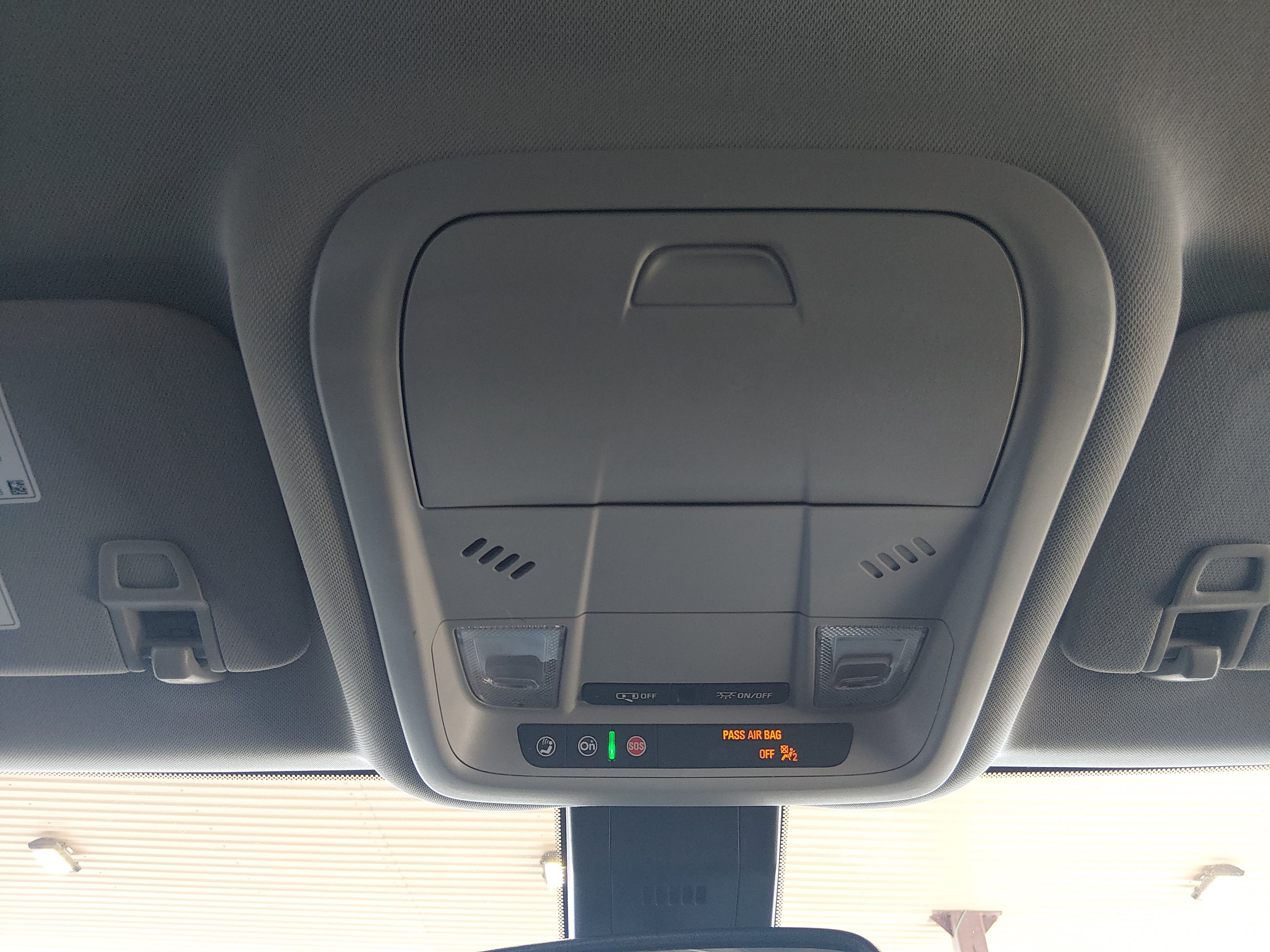 2024 GMC Terrain SLE - Photo 21