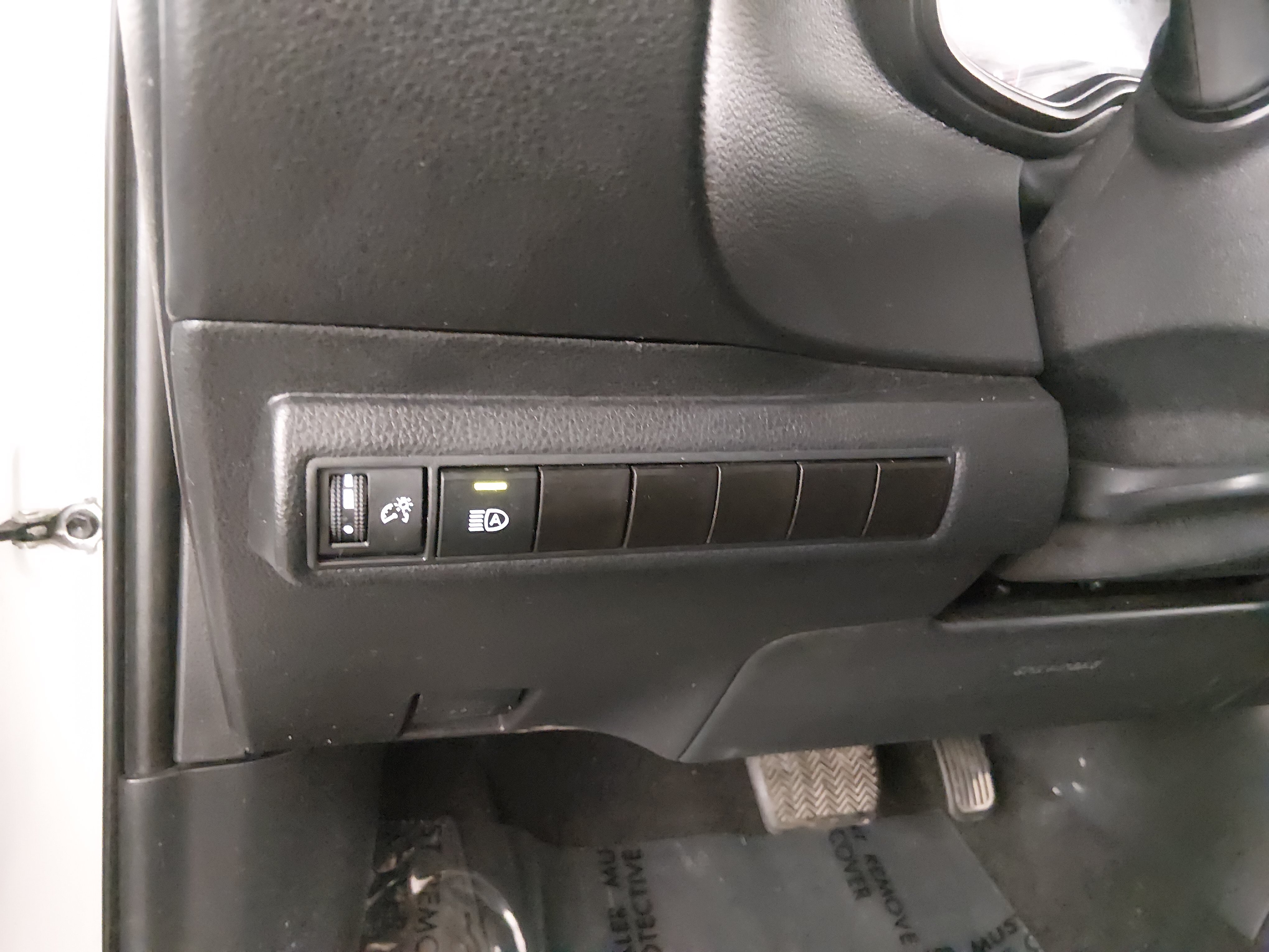 2023 Toyota Corolla SE - Photo 13