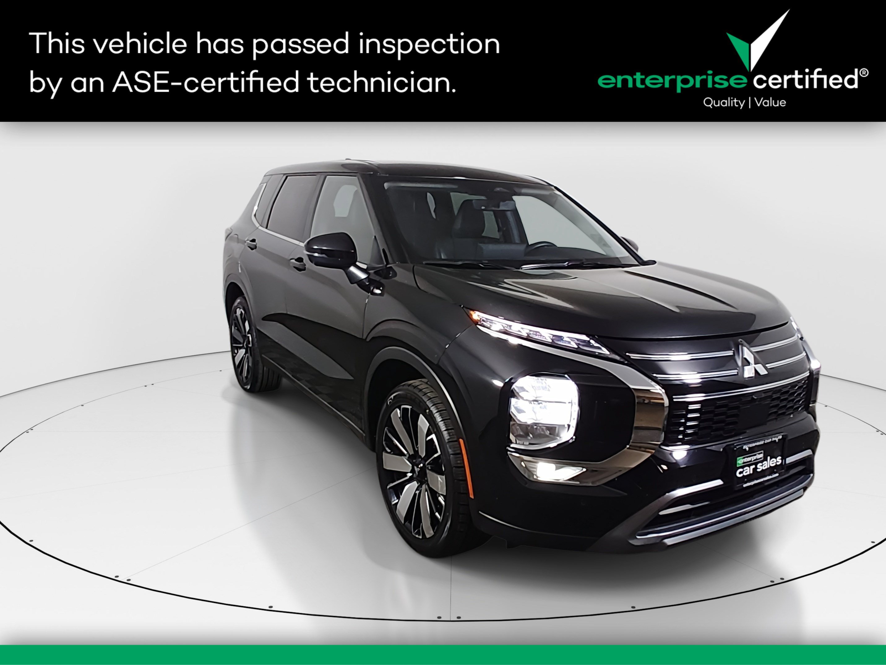 2025 Mitsubishi Outlander SE