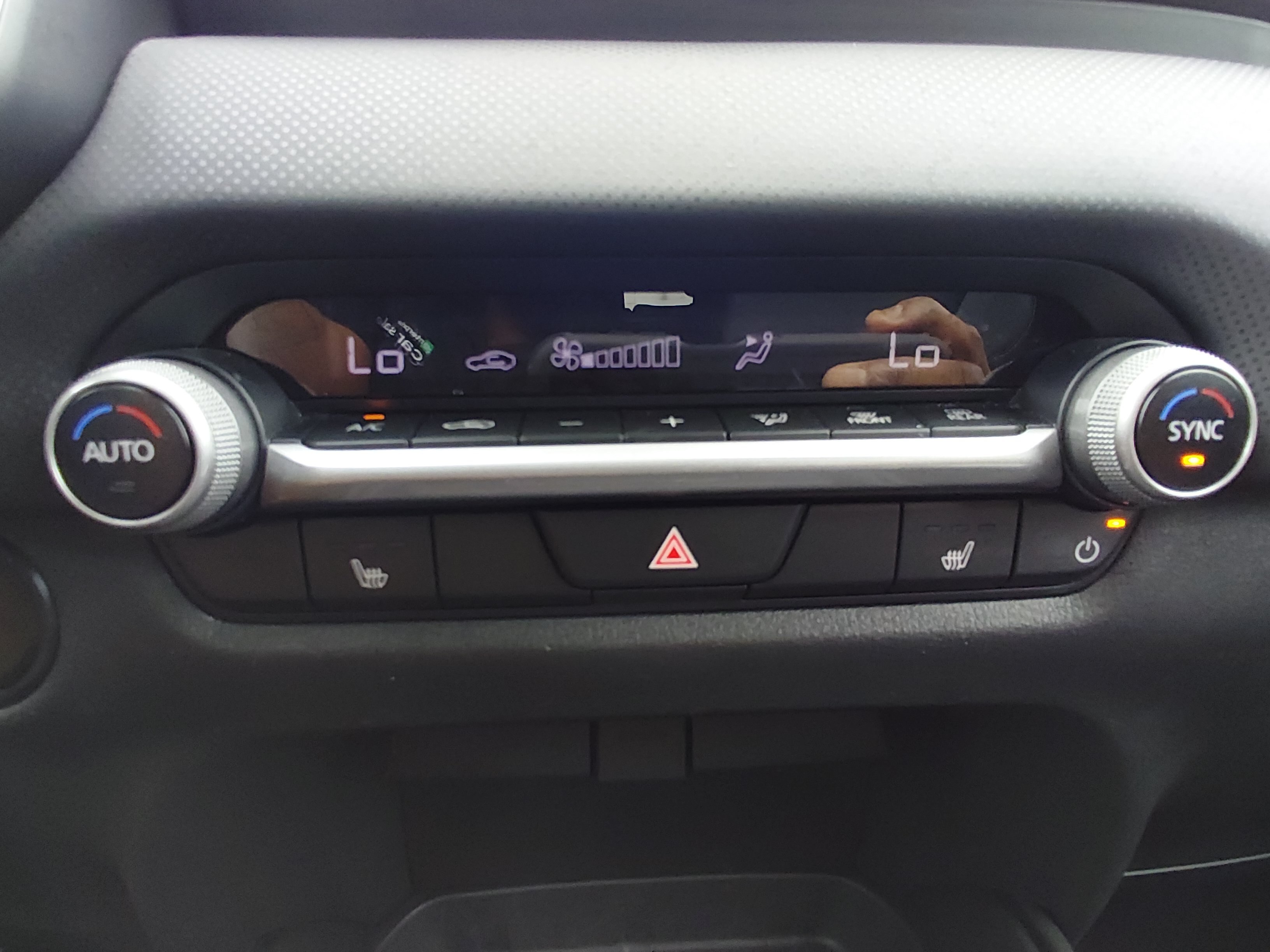 2025 Mazda CX-50 Preferred - Photo 18