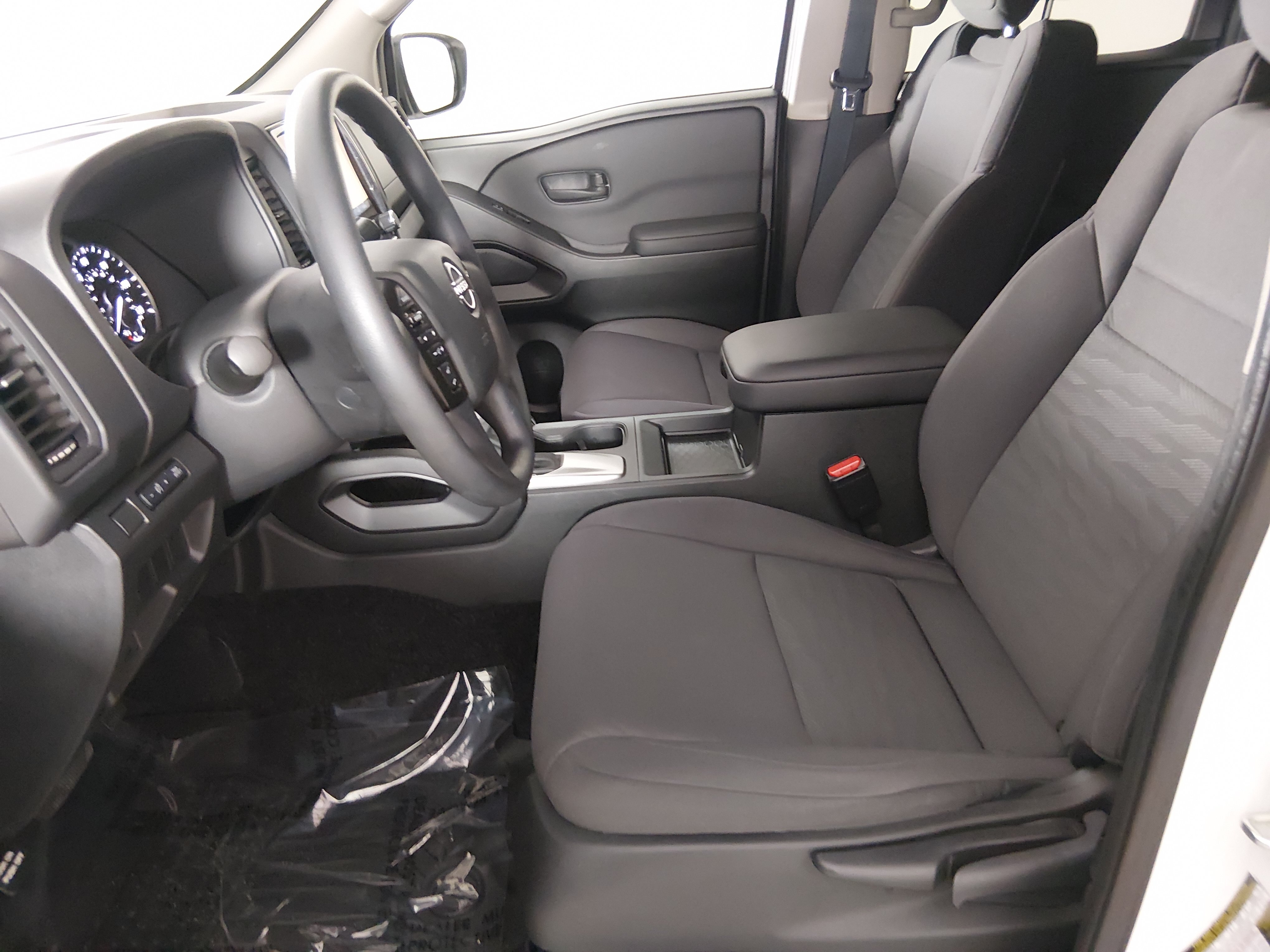 2024 Nissan Frontier S - Photo 20