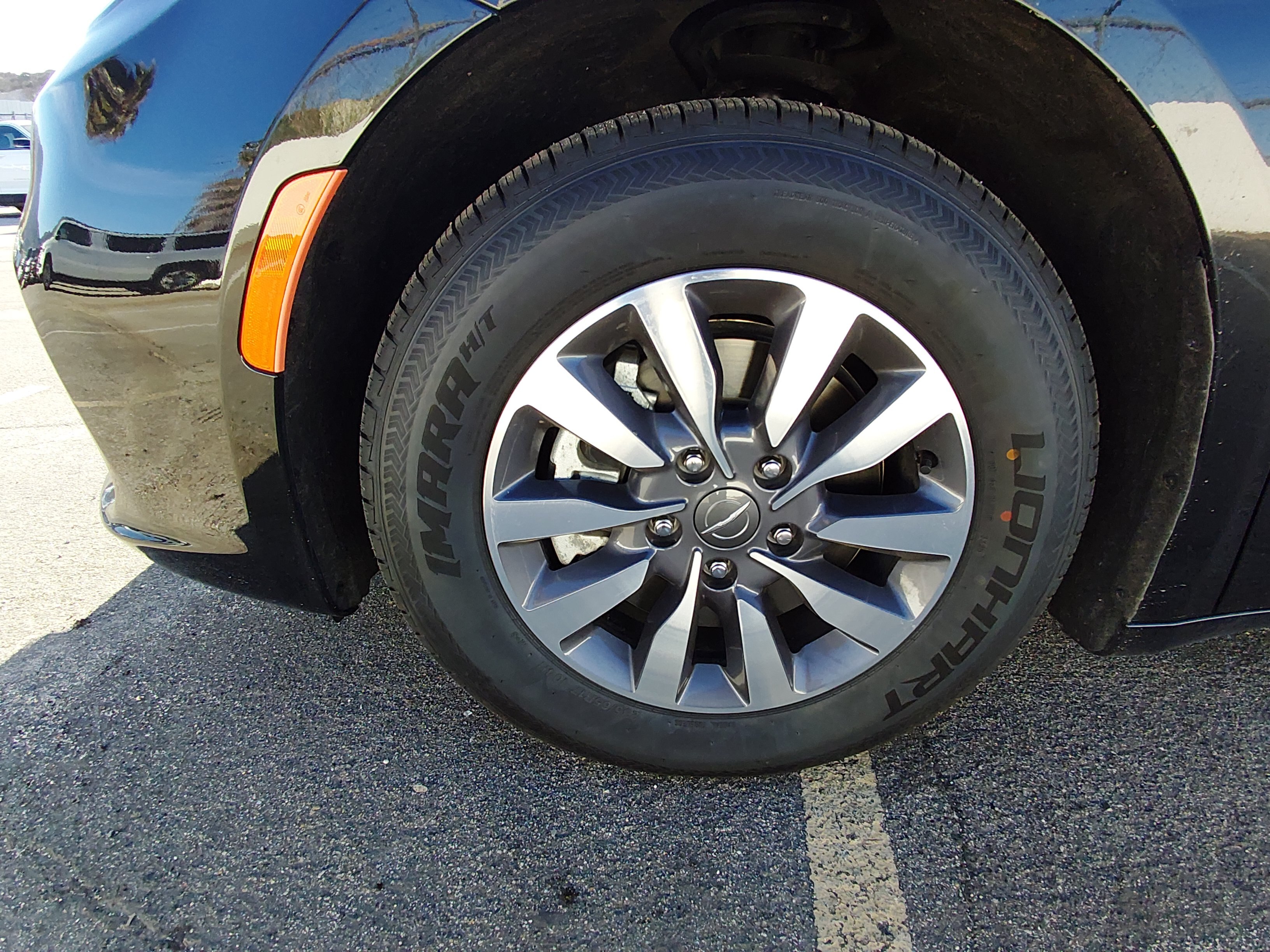 2023 Chrysler Pacifica Hybrid Limited - Photo 10