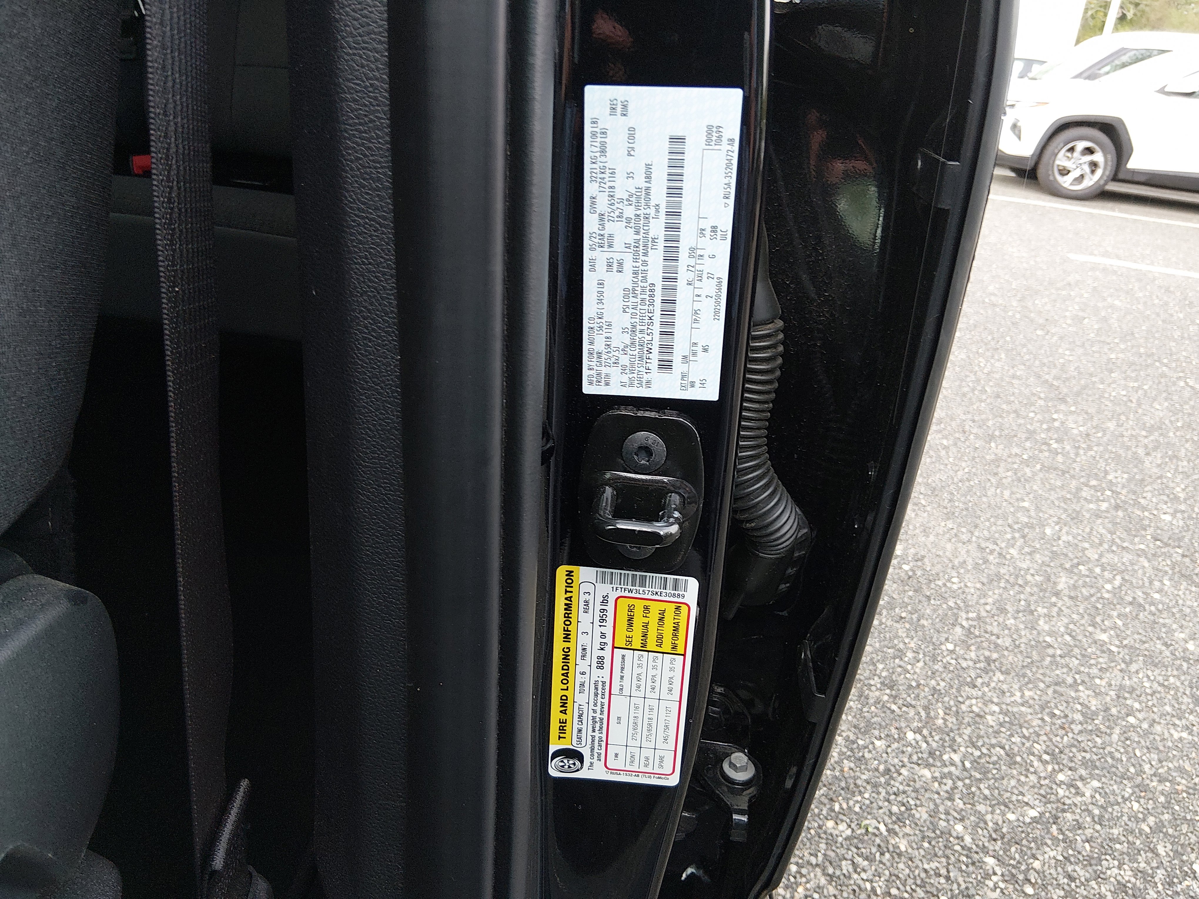 2025 Ford F-150 XLT - Photo 22