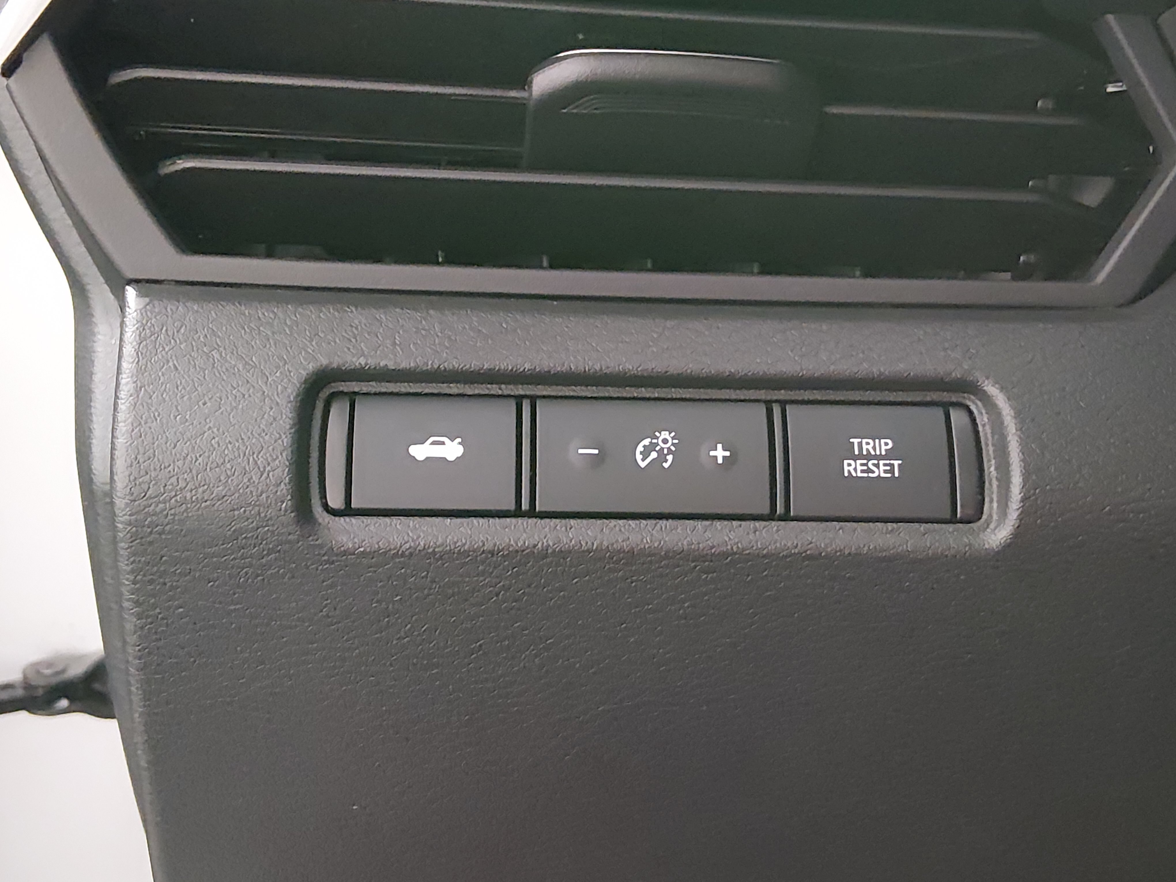 2024 Nissan Altima SV - Photo 13