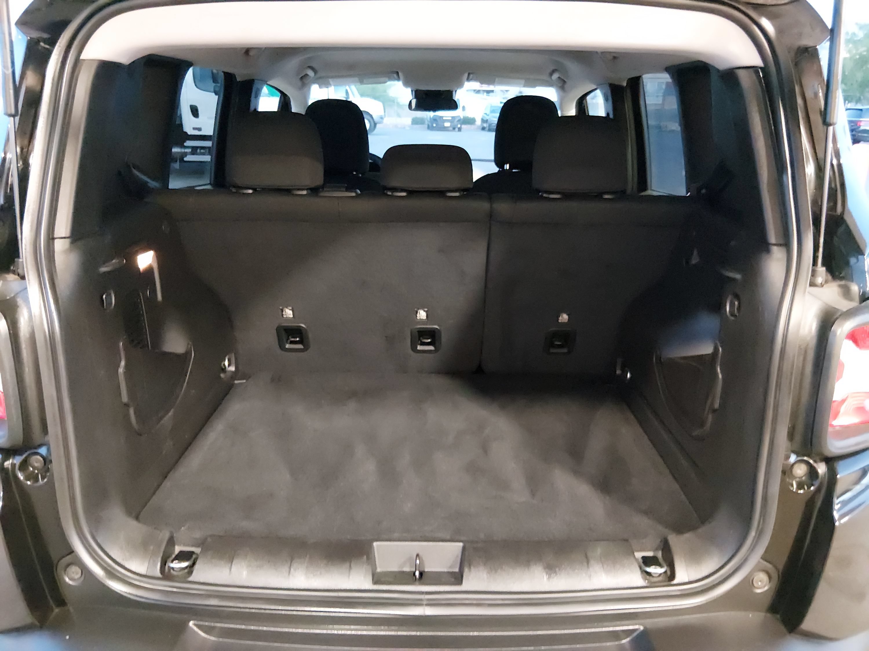 2023 Jeep Renegade Latitude - Photo 11