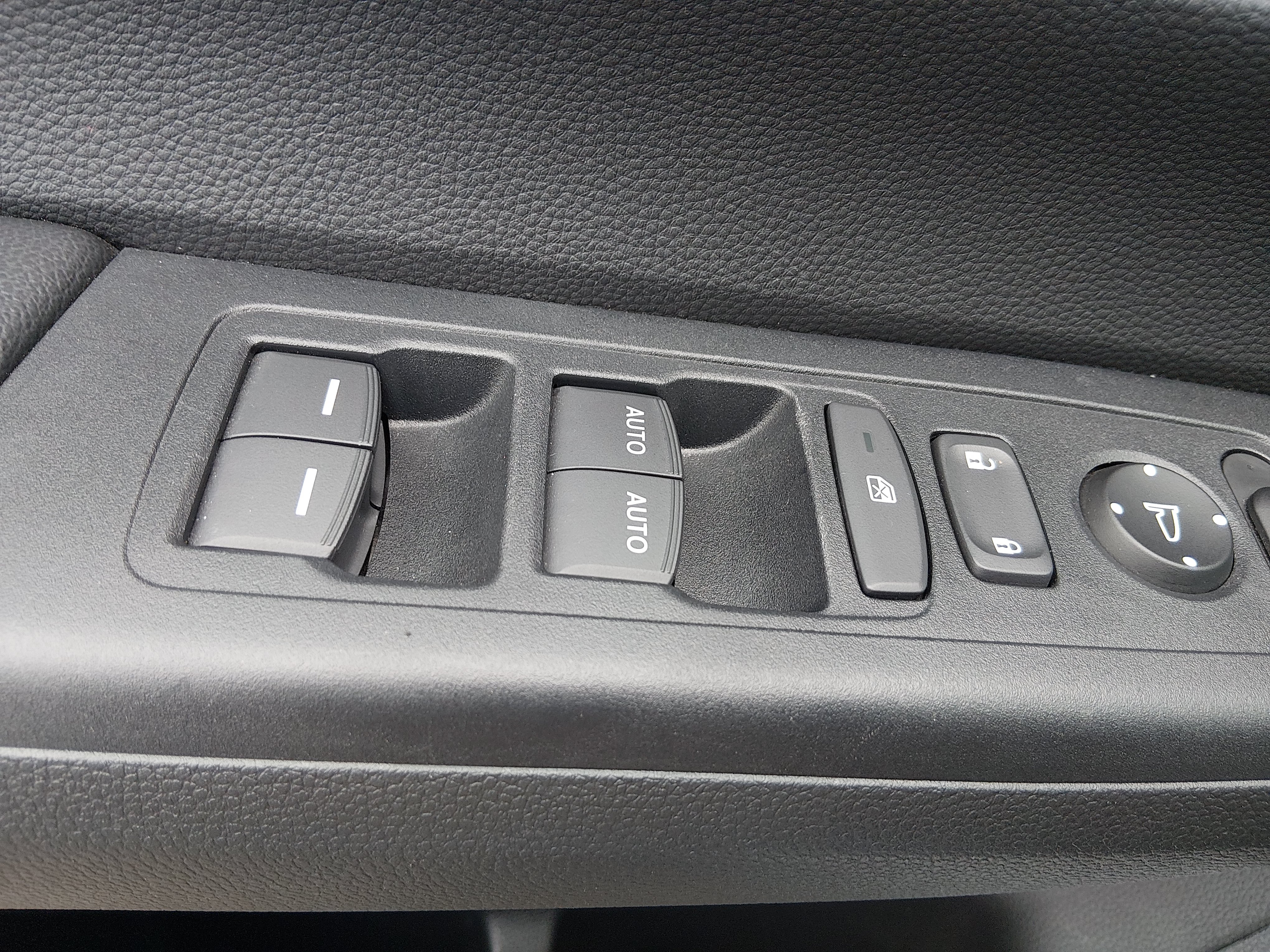 2025 Honda CR-V EX - Photo 20