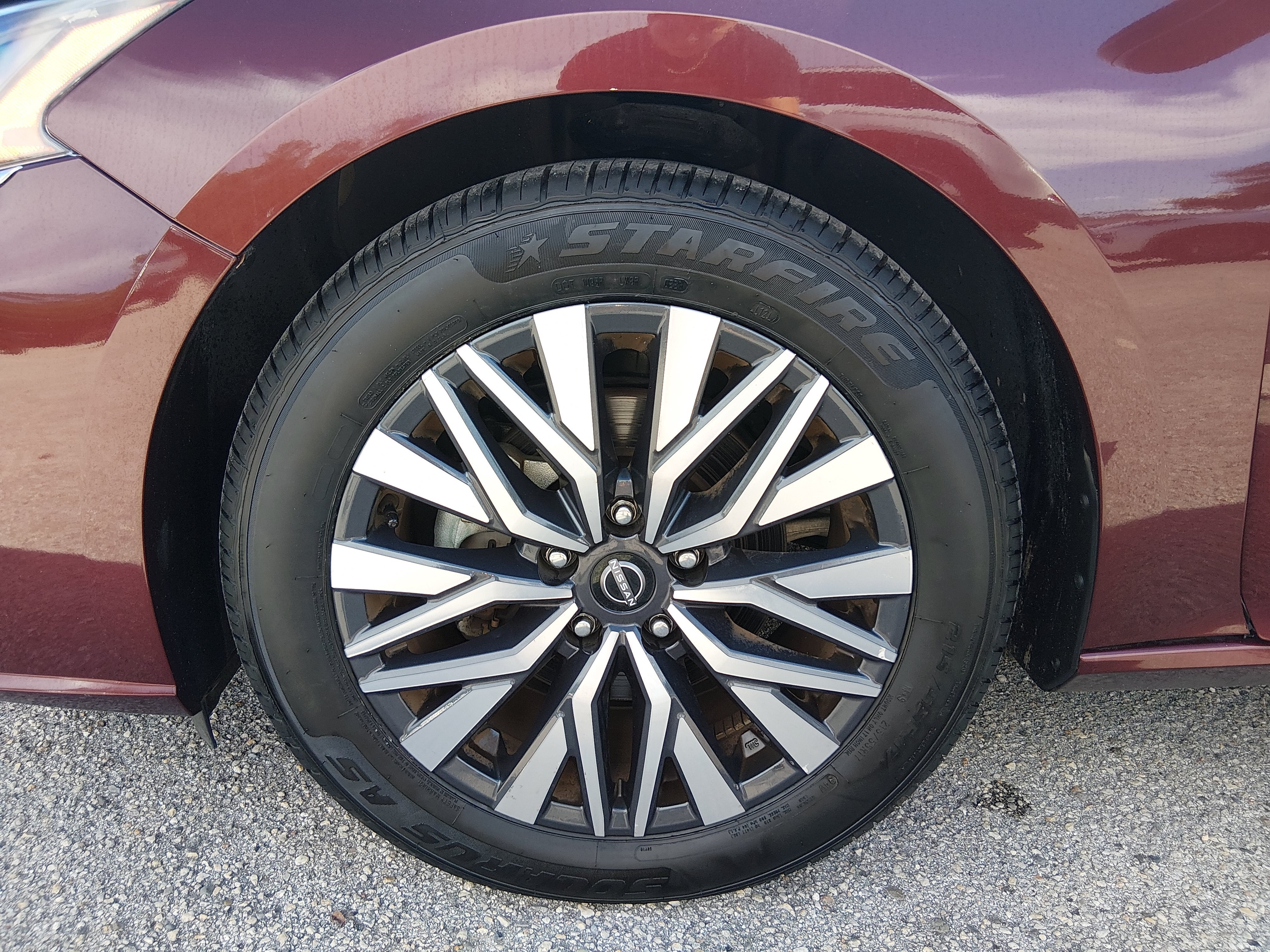 2025 Nissan Altima SV - Photo 10