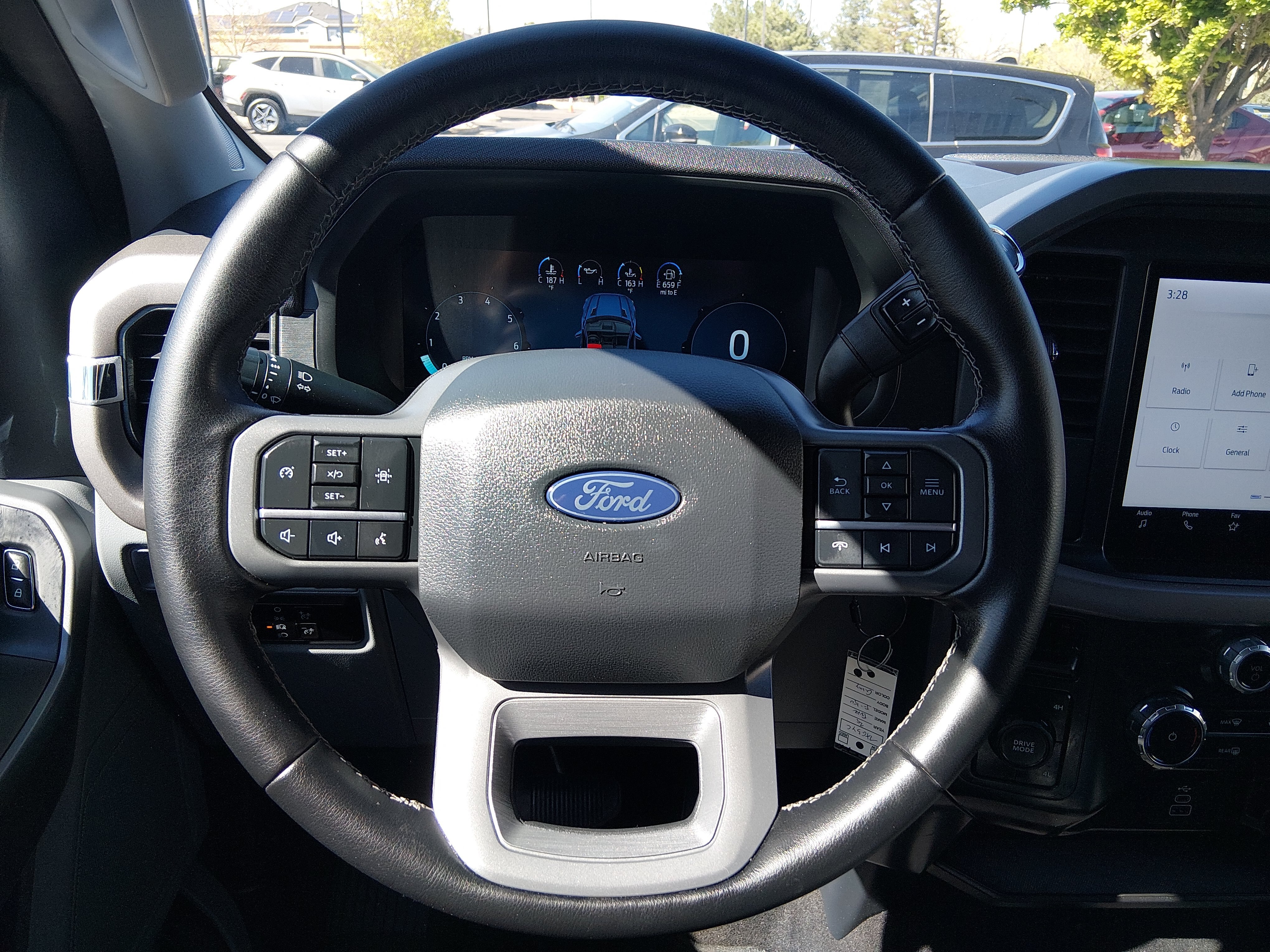 2025 Ford F-150 XLT - Photo 12