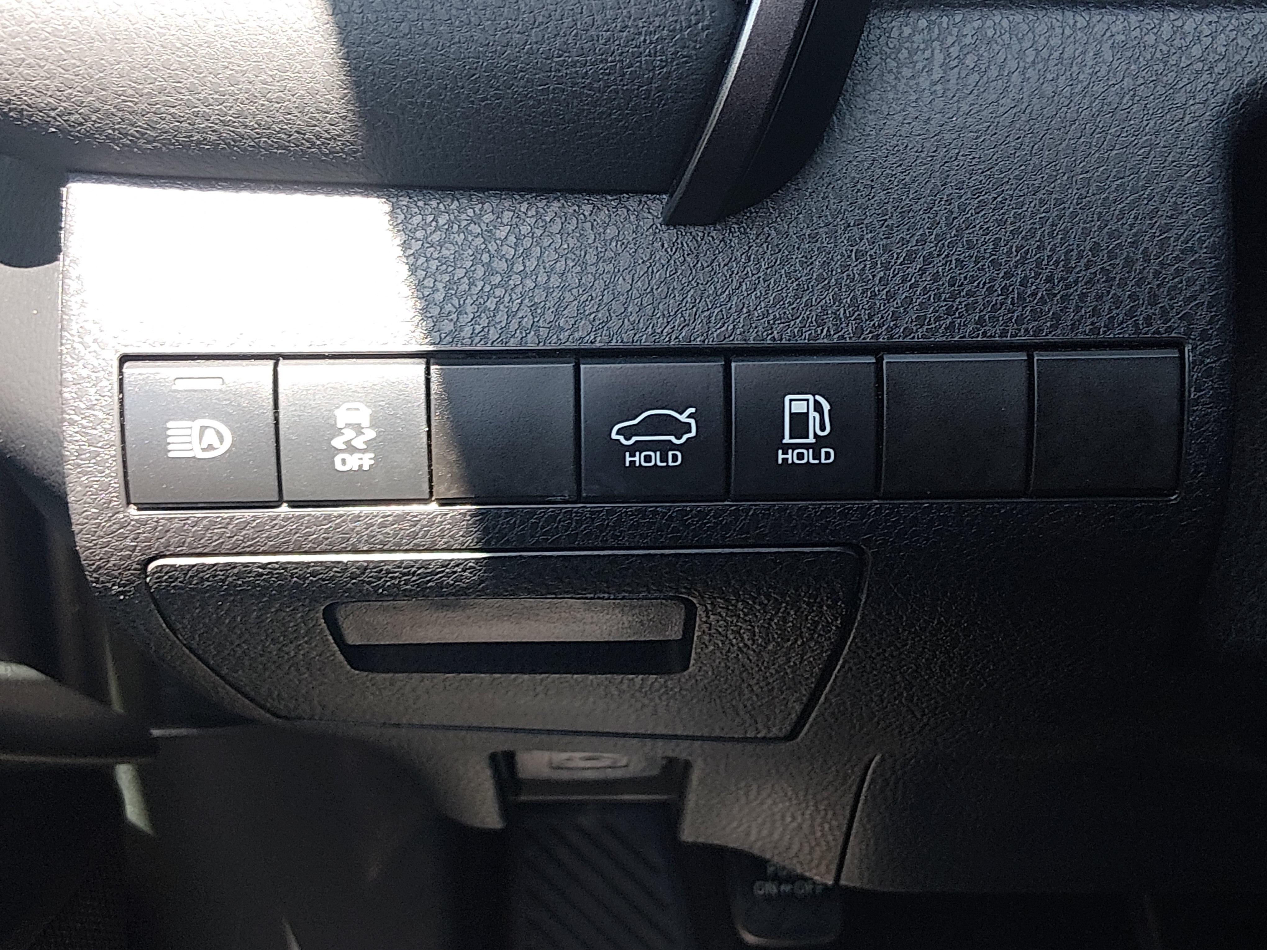 2023 Toyota Camry SE - Photo 13