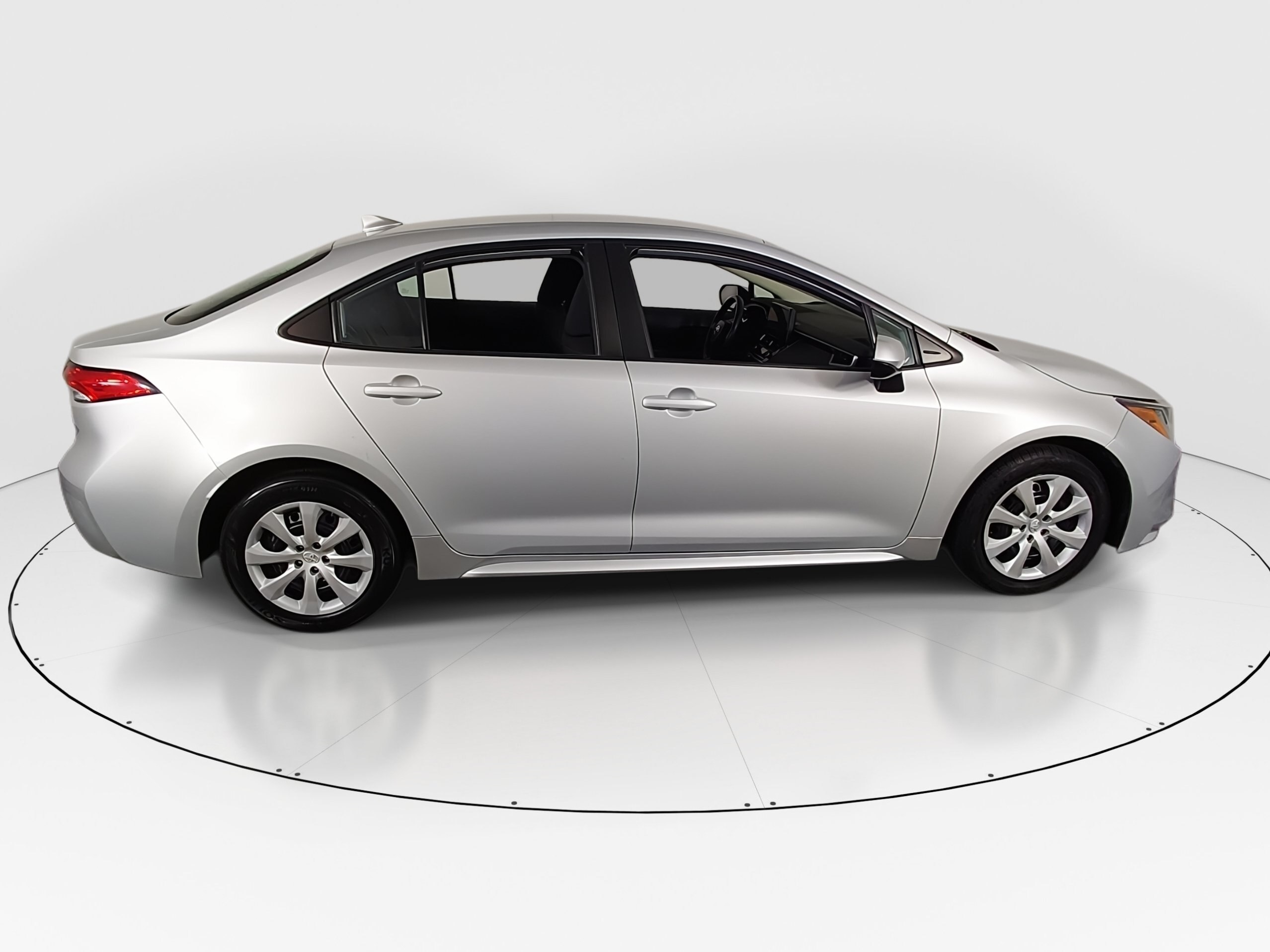 2023 Toyota Corolla LE - Photo 8
