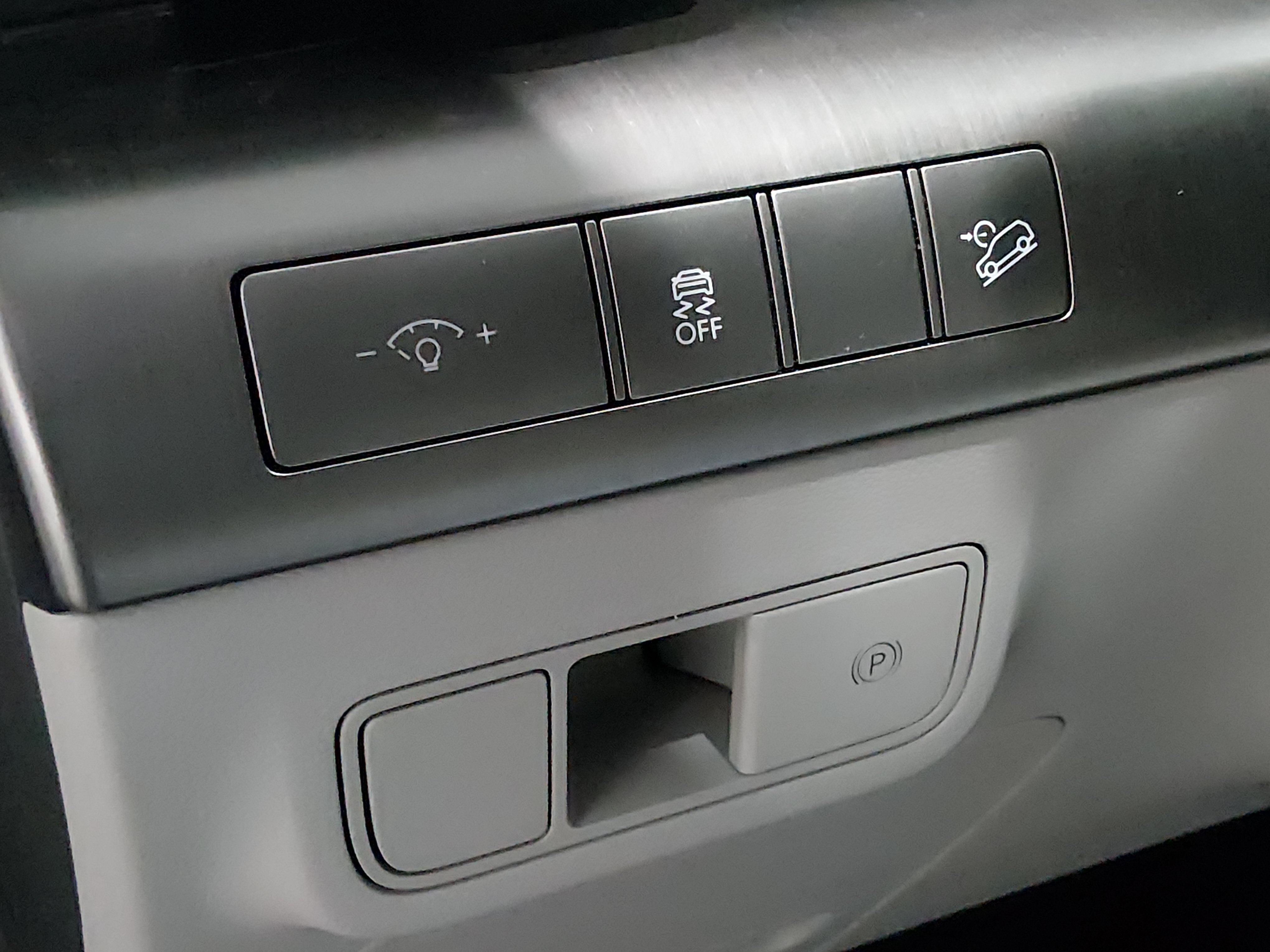 2025 Hyundai Kona SEL - Photo 13
