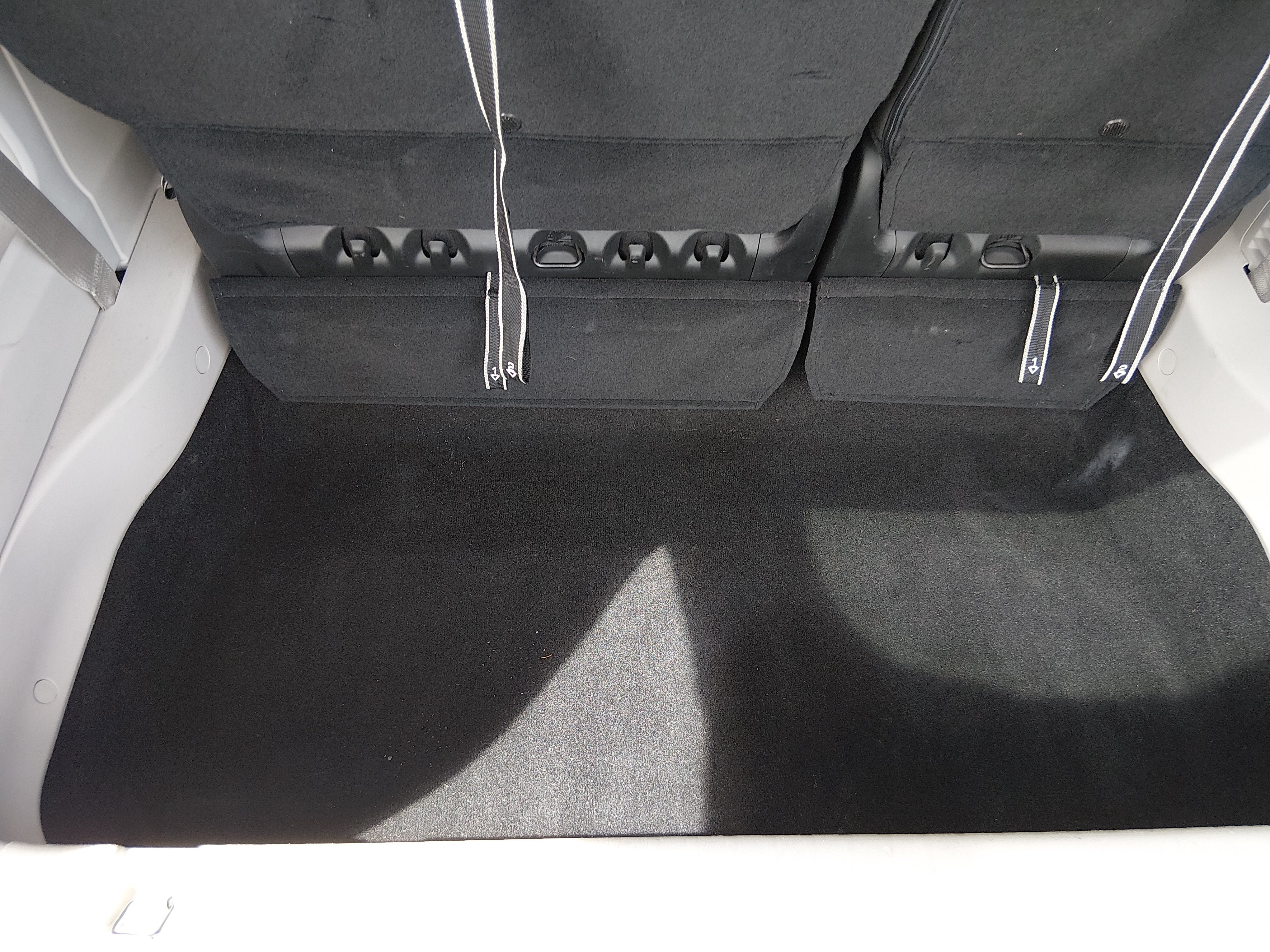 2023 Chrysler Voyager LX - Photo 11