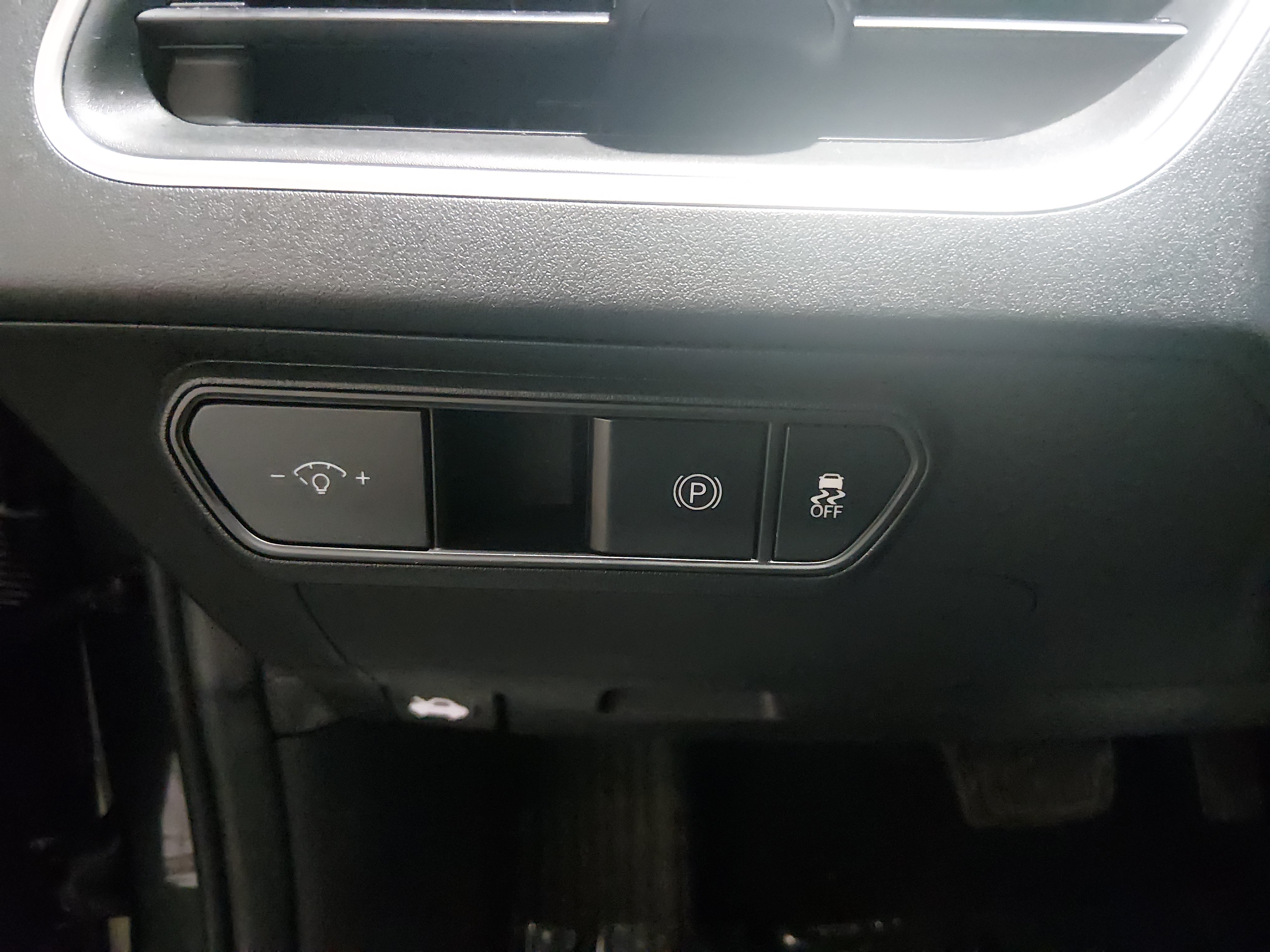 2025 Kia K4 LXS - Photo 13