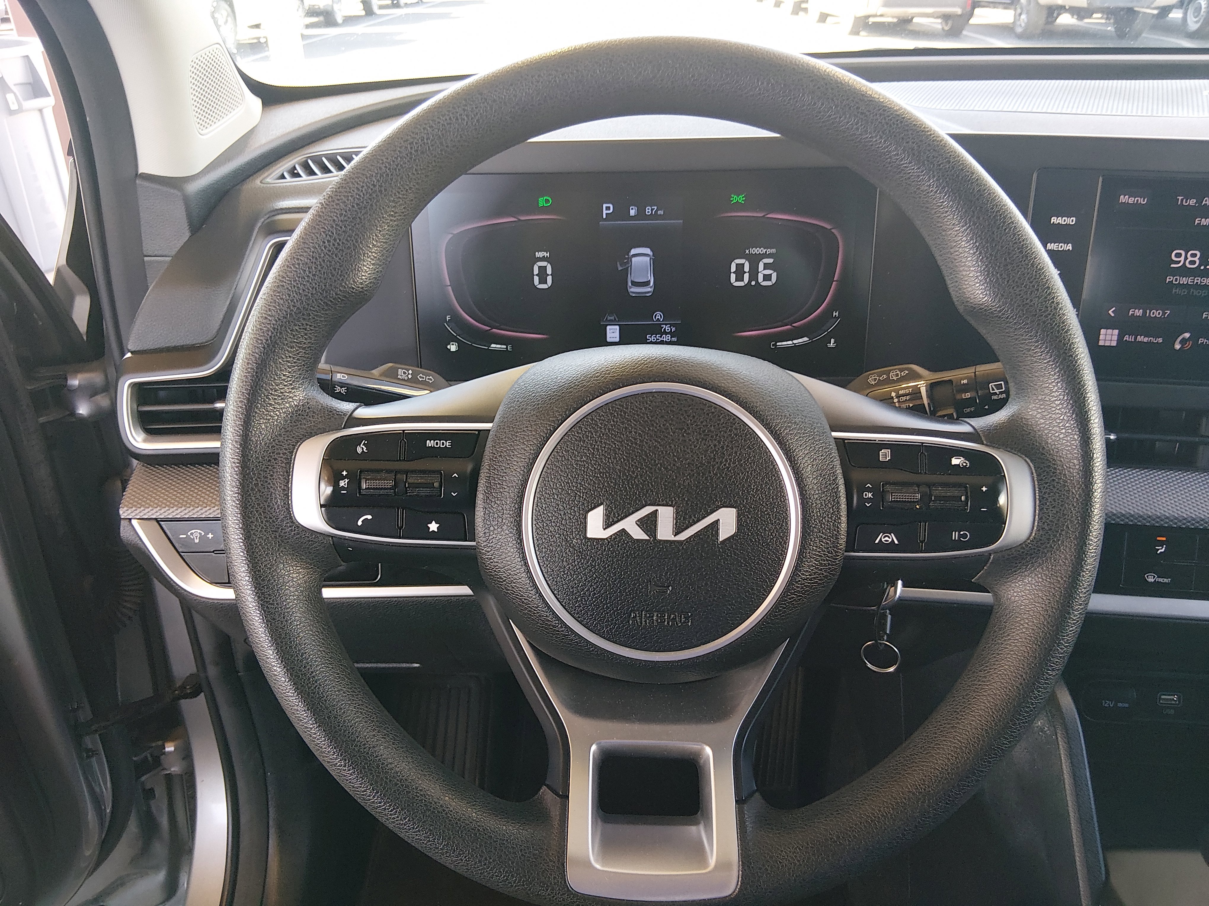2024 Kia Sportage LX - Photo 12