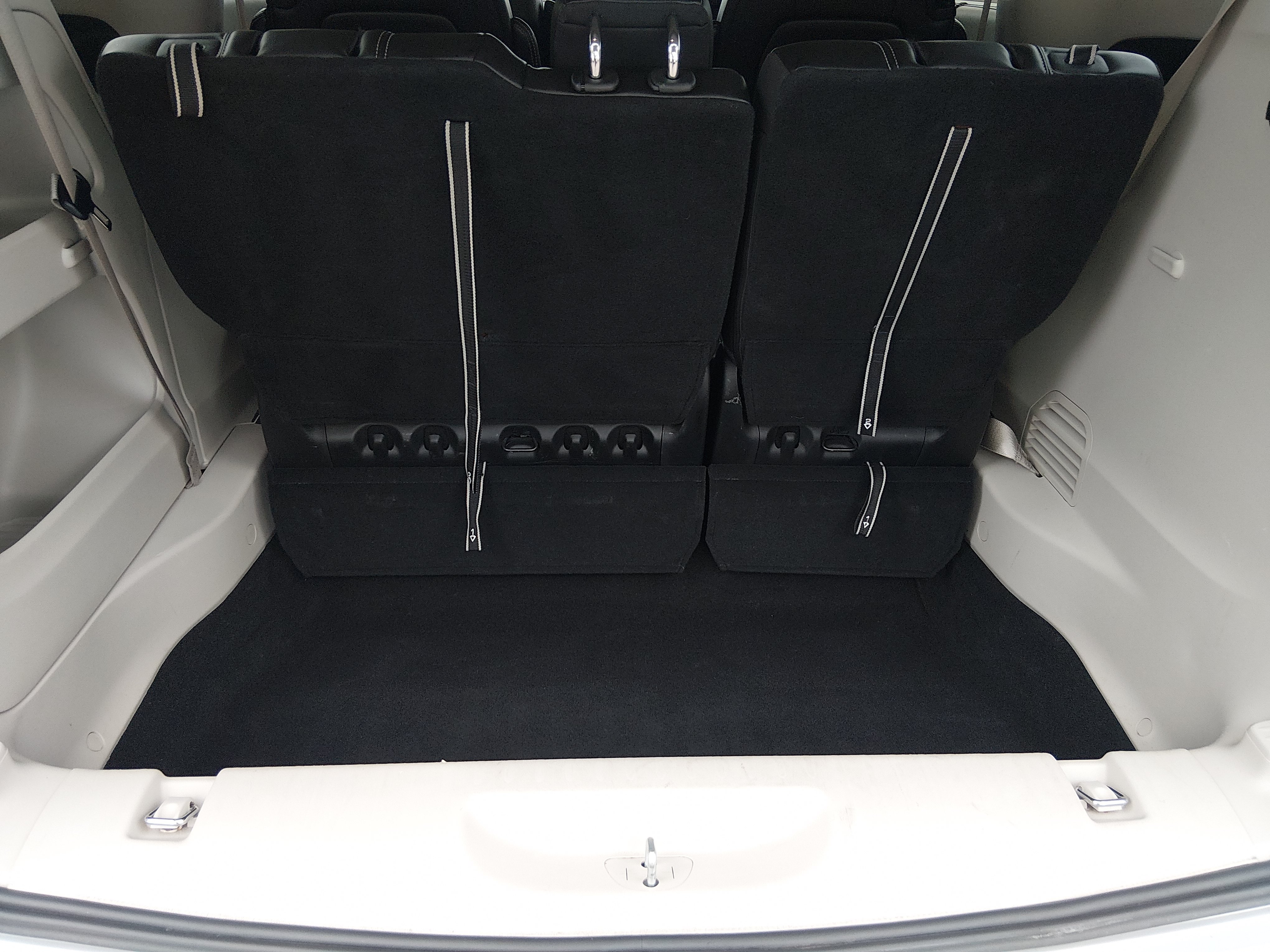2023 Chrysler Pacifica Touring L - Photo 11