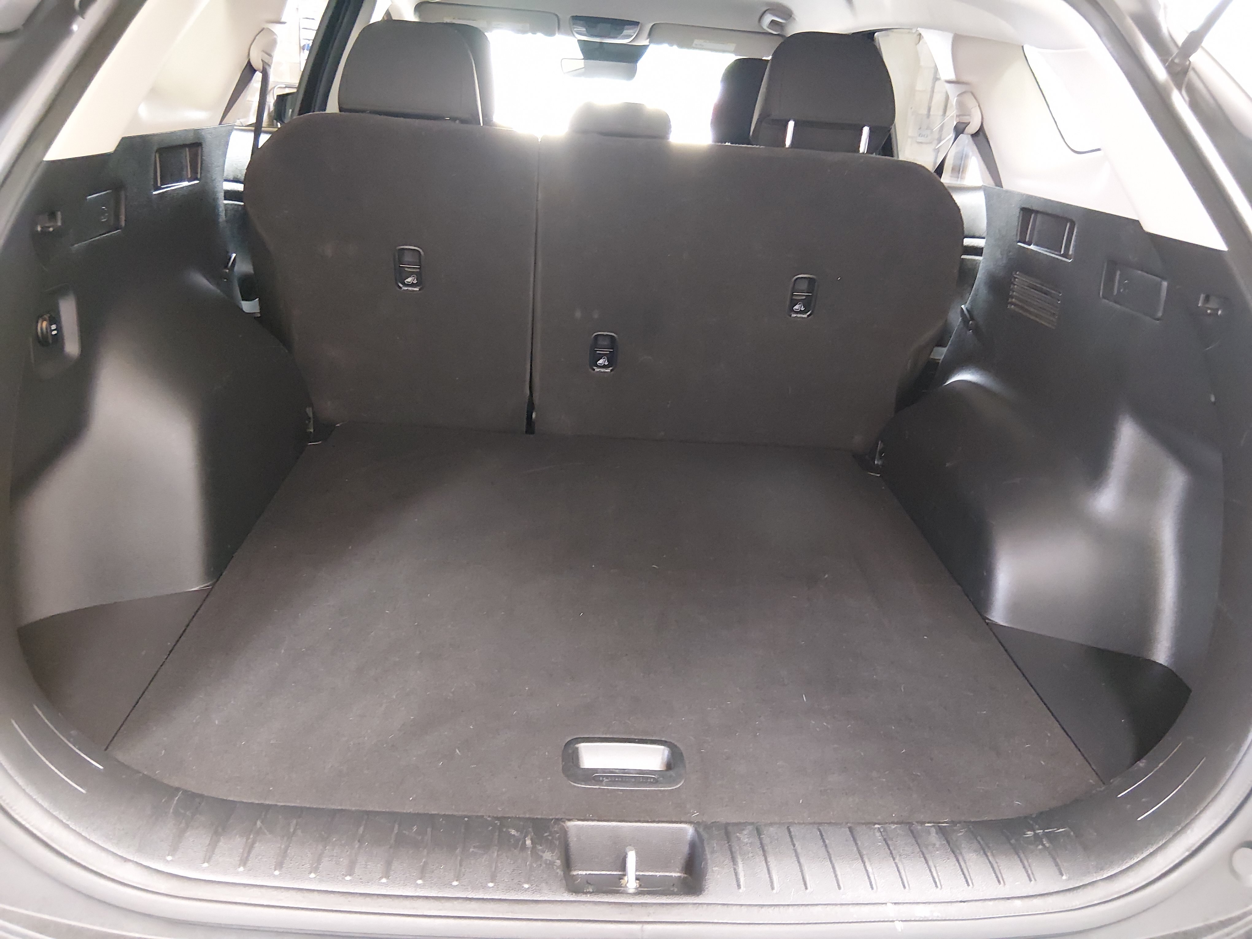 2024 Kia Sportage LX - Photo 11