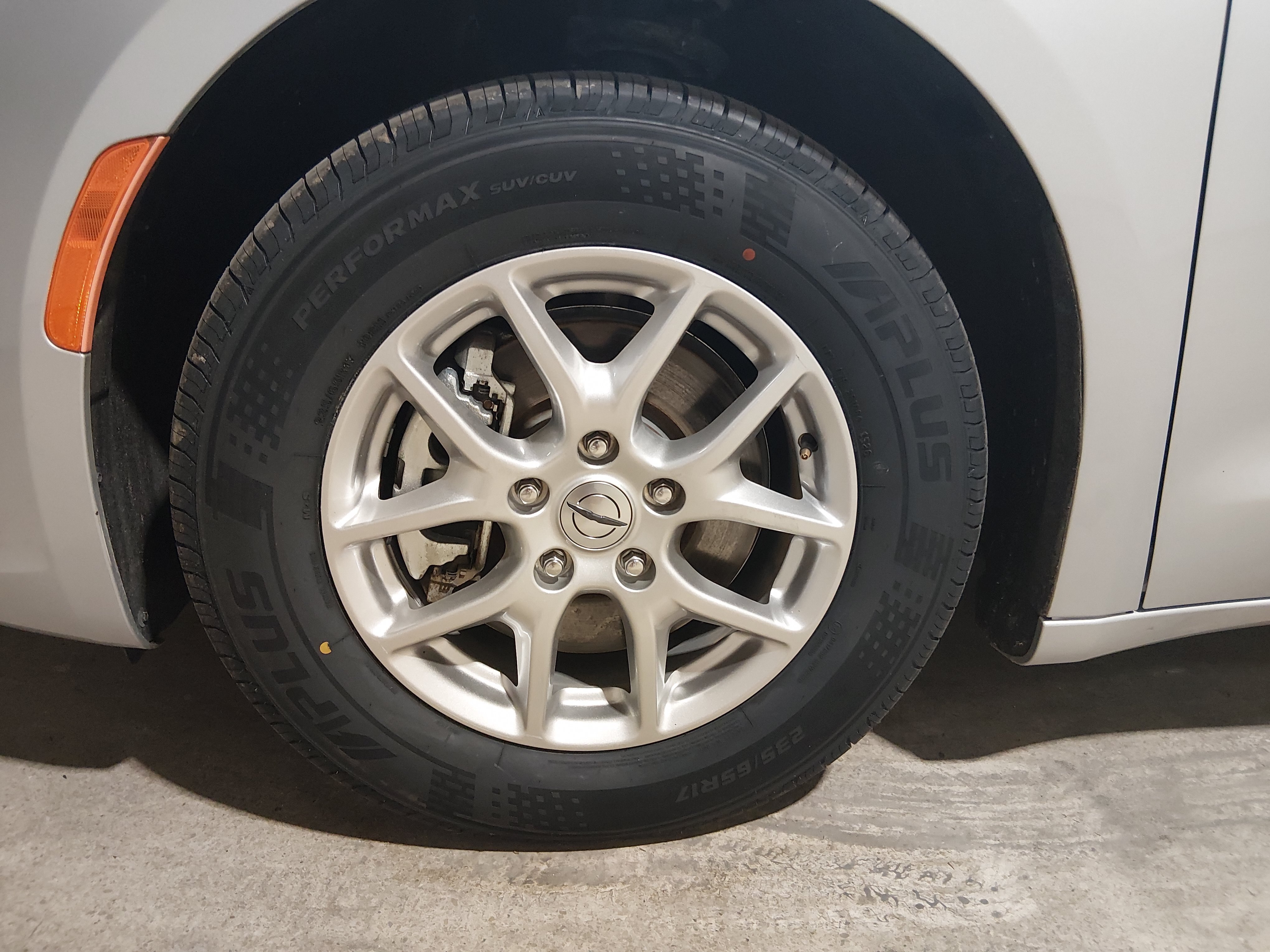 2023 Chrysler Pacifica Touring L - Photo 10