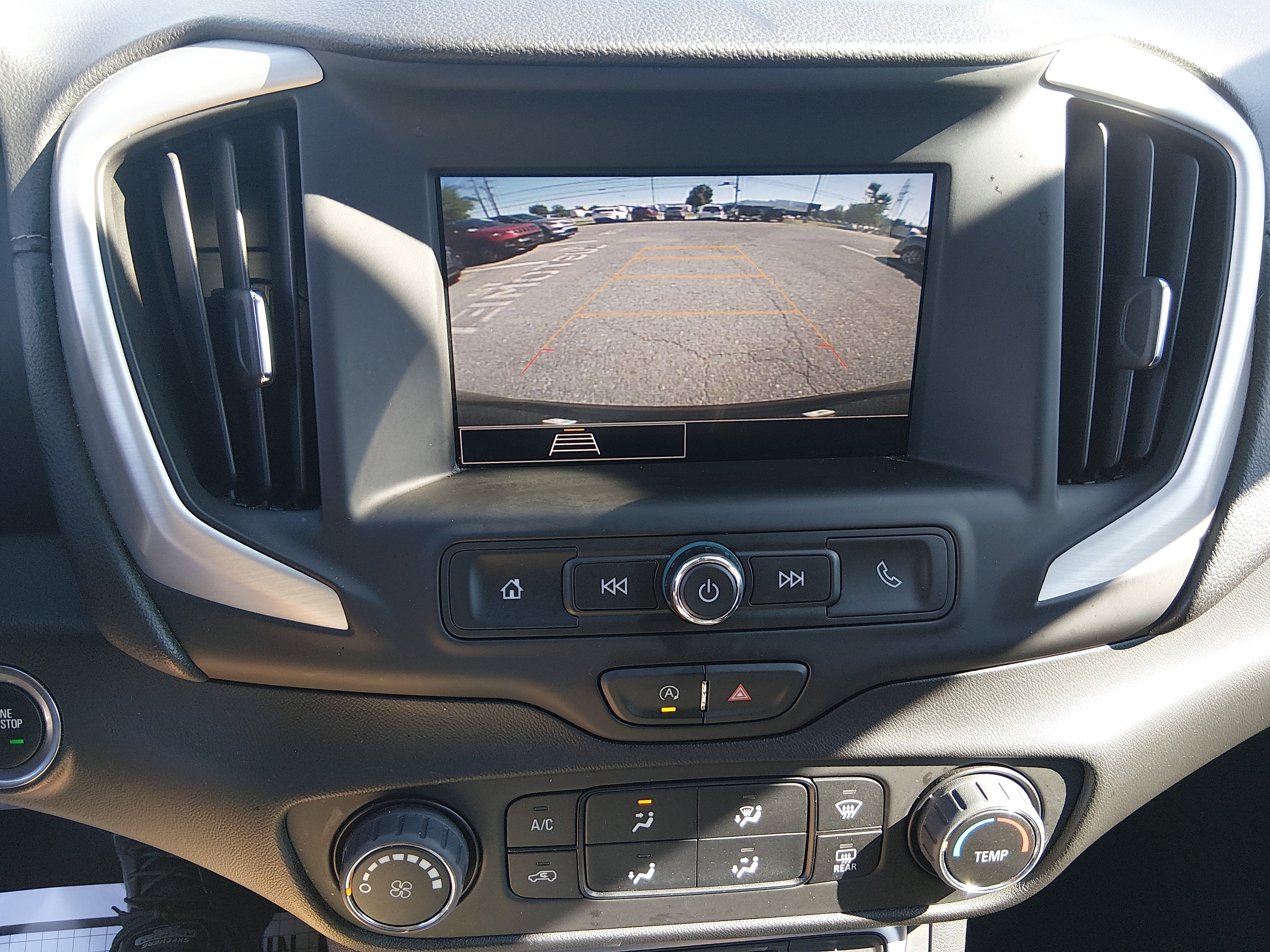 2024 GMC Terrain SLE - Photo 19