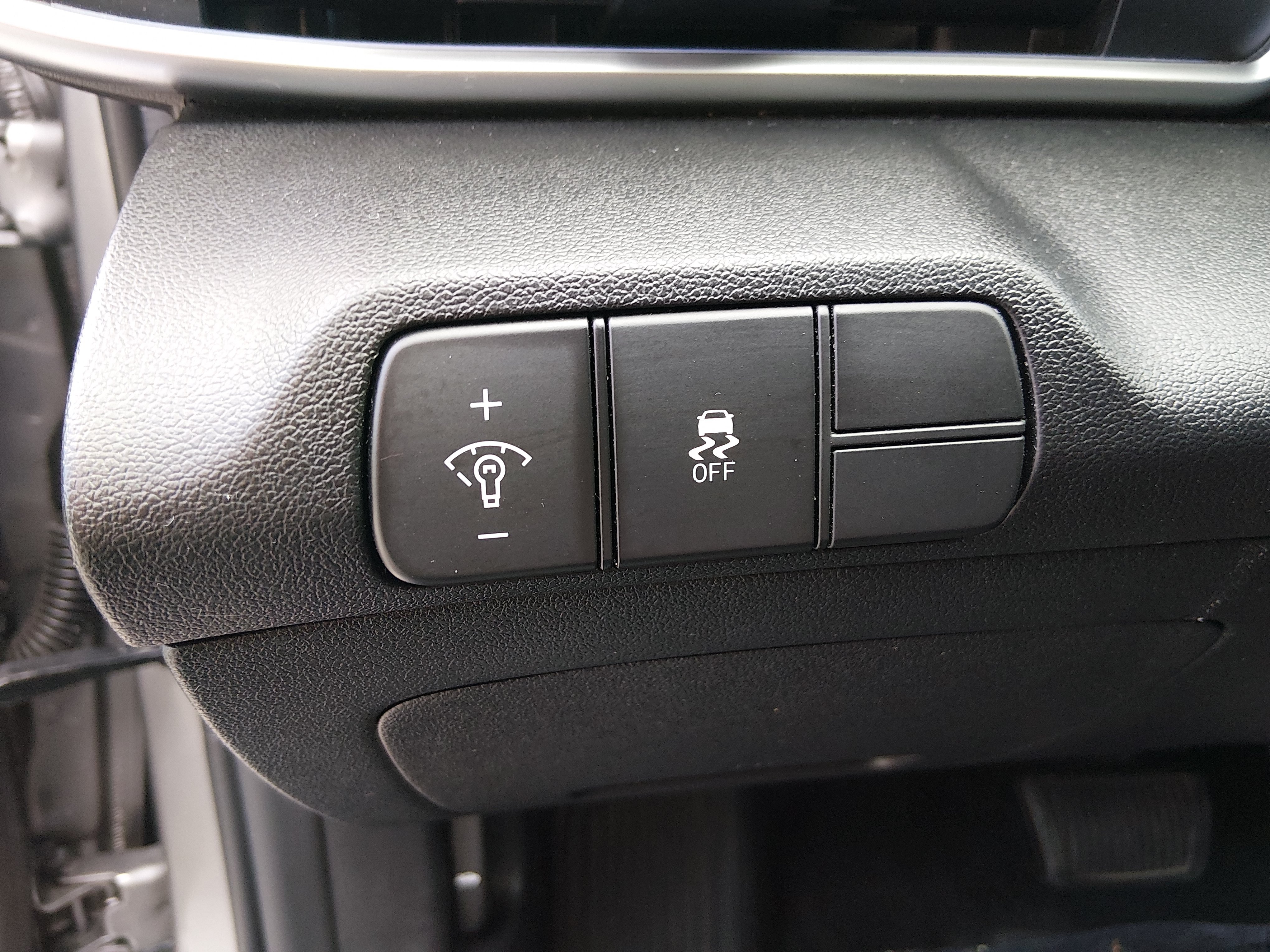 2024 Hyundai Elantra Limited - Photo 13