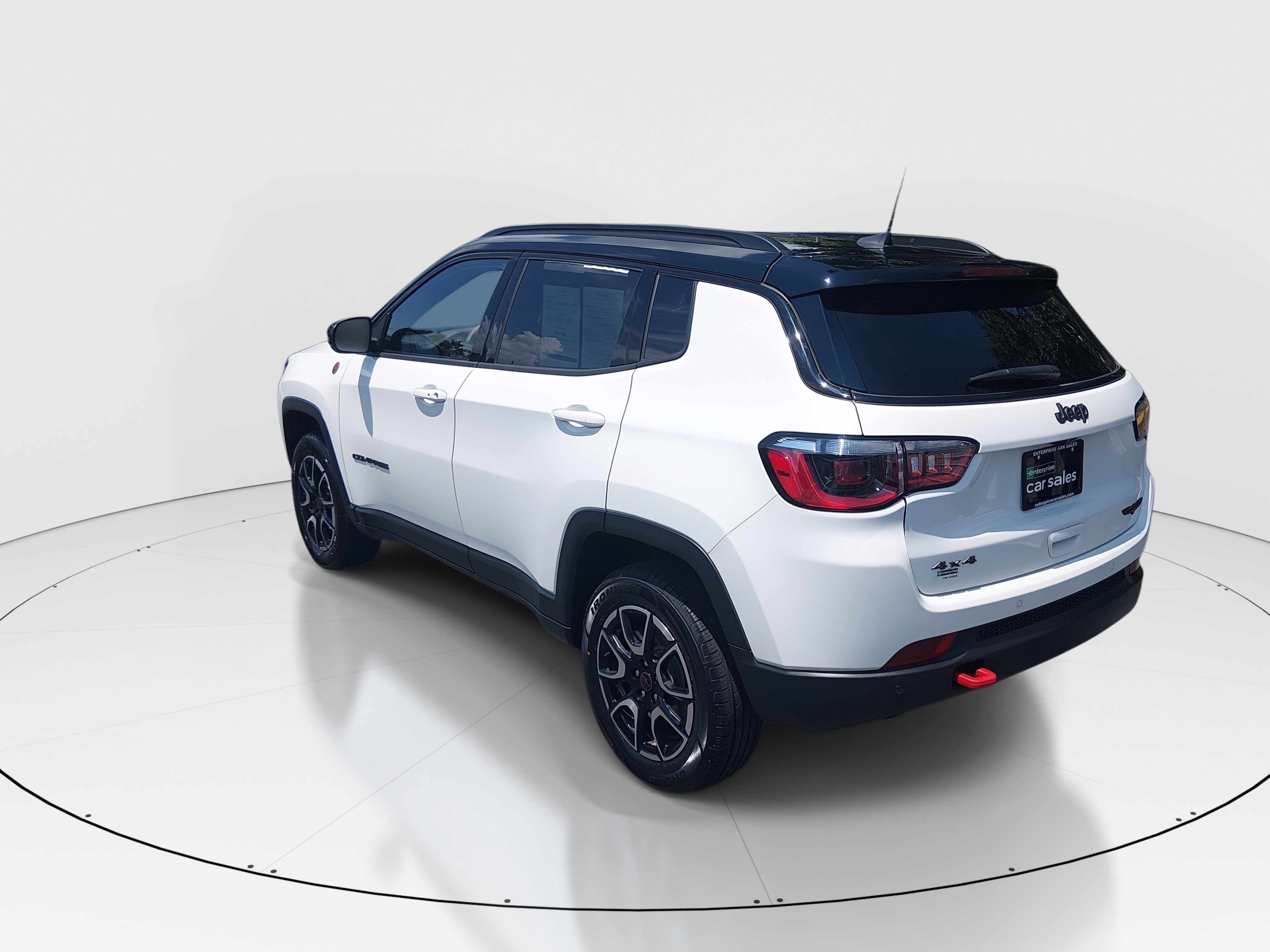 2026 Jeep Compass Trailhawk - Photo 5