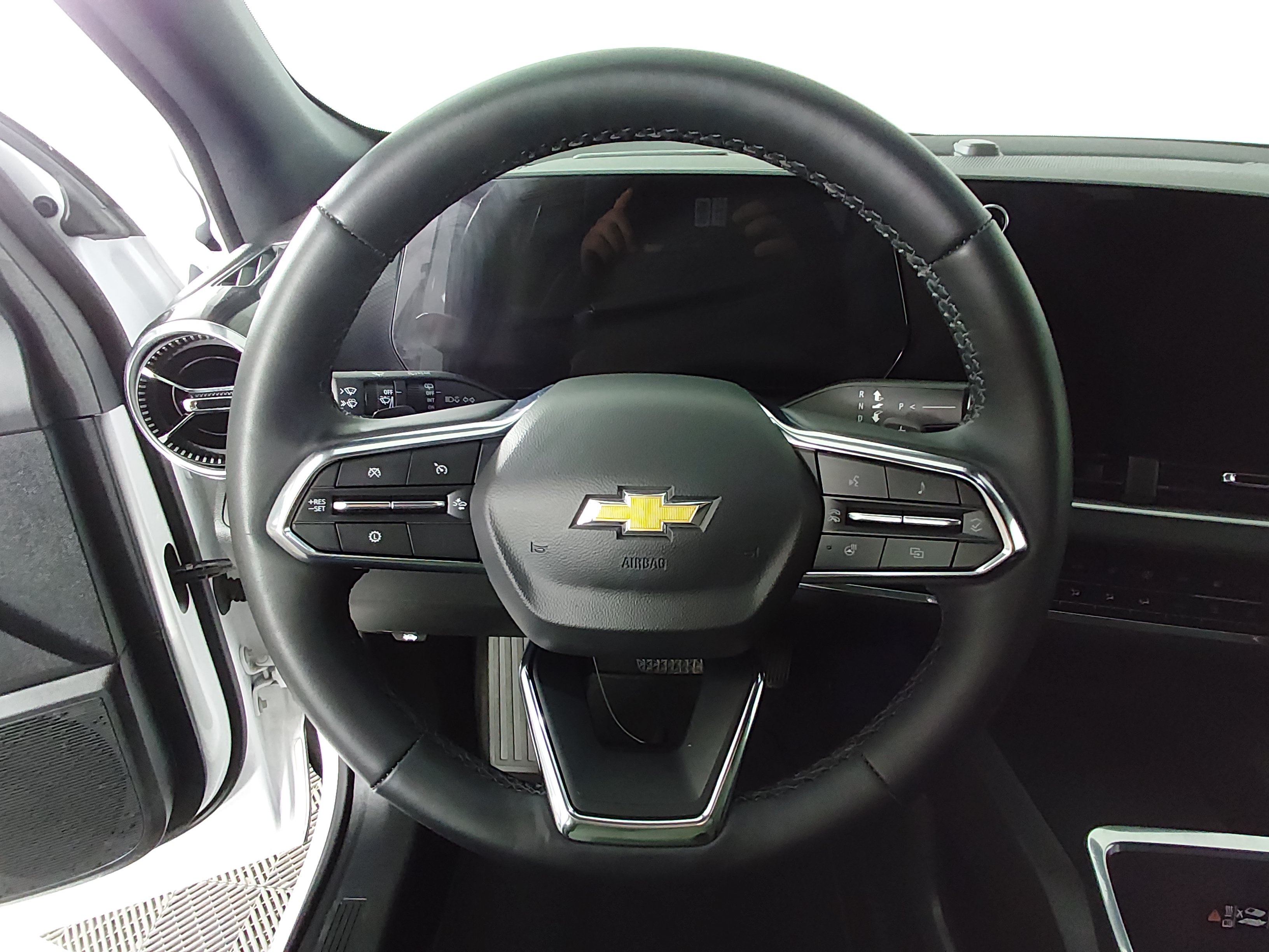 2025 Chevrolet Equinox LT - Photo 12