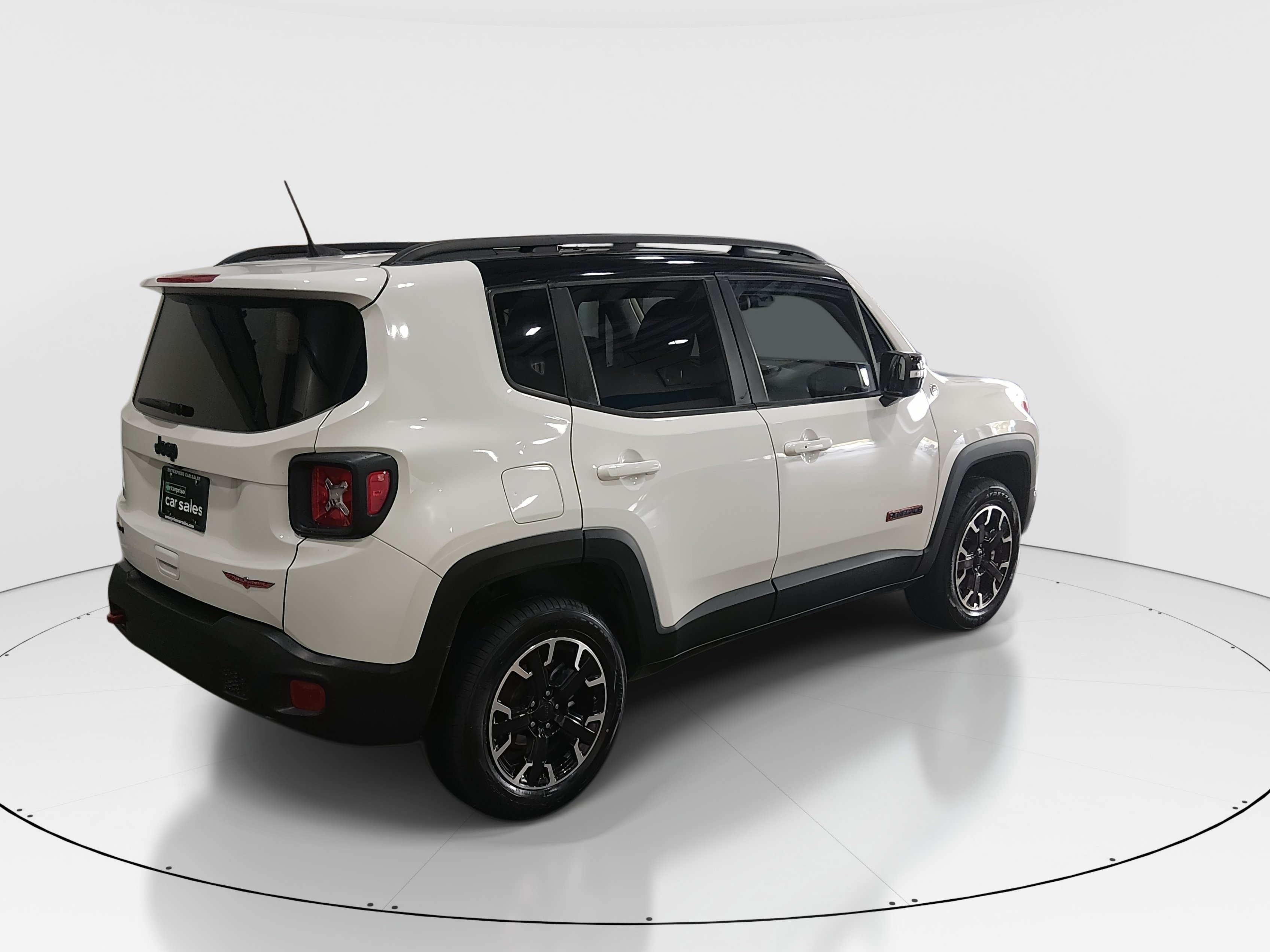 2023 Jeep Renegade Trailhawk - Photo 7