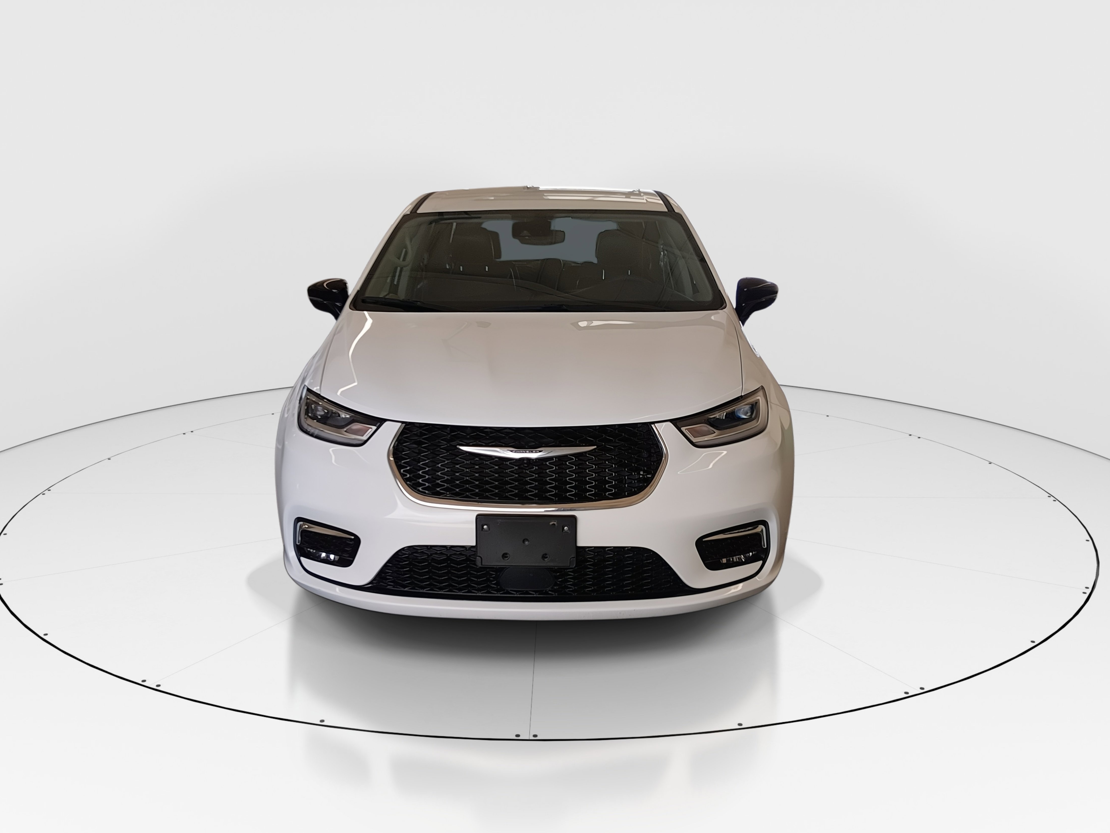 2024 Chrysler Pacifica Touring L - Photo 2