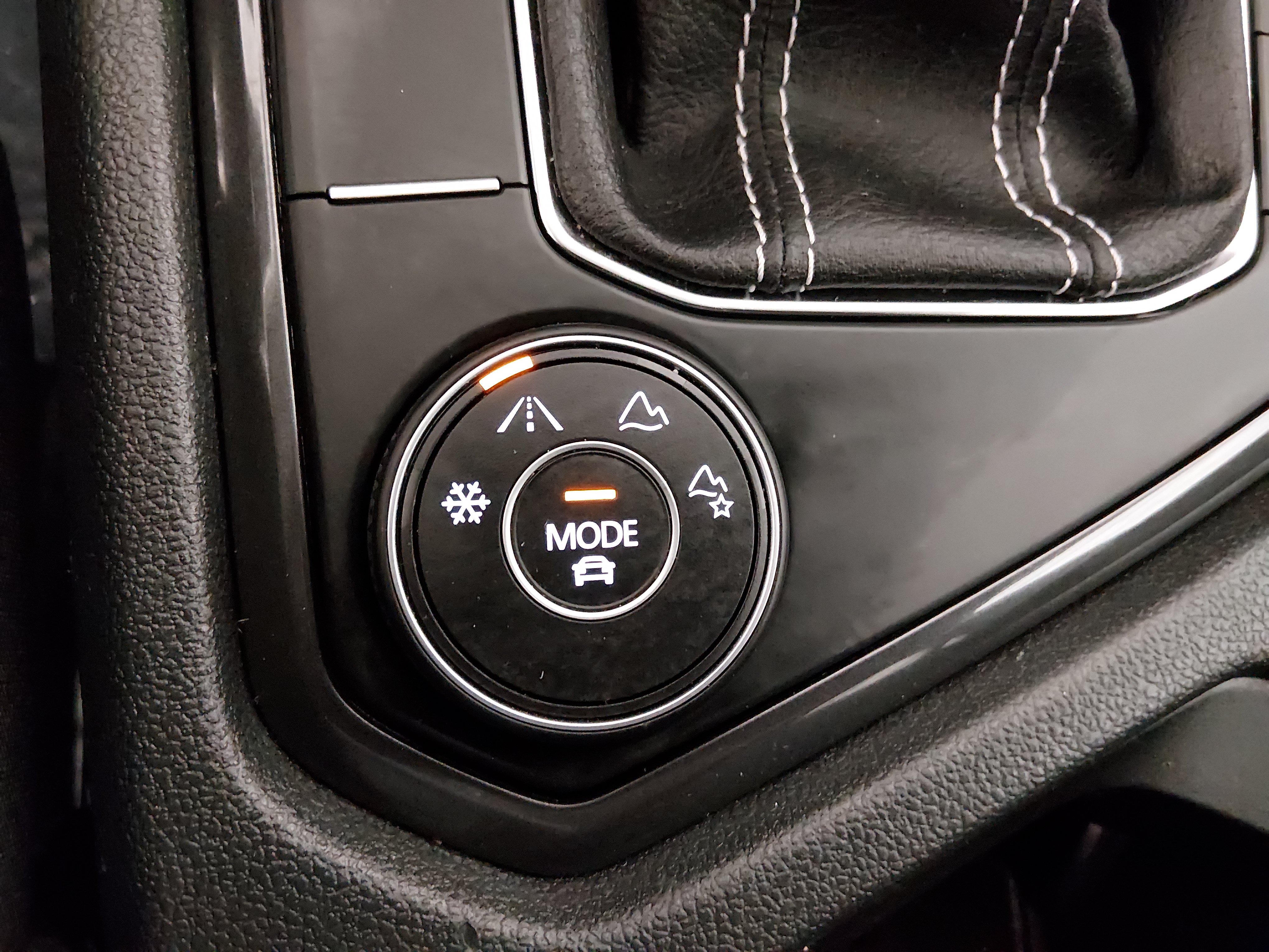 2022 Volkswagen Tiguan S - Photo 18
