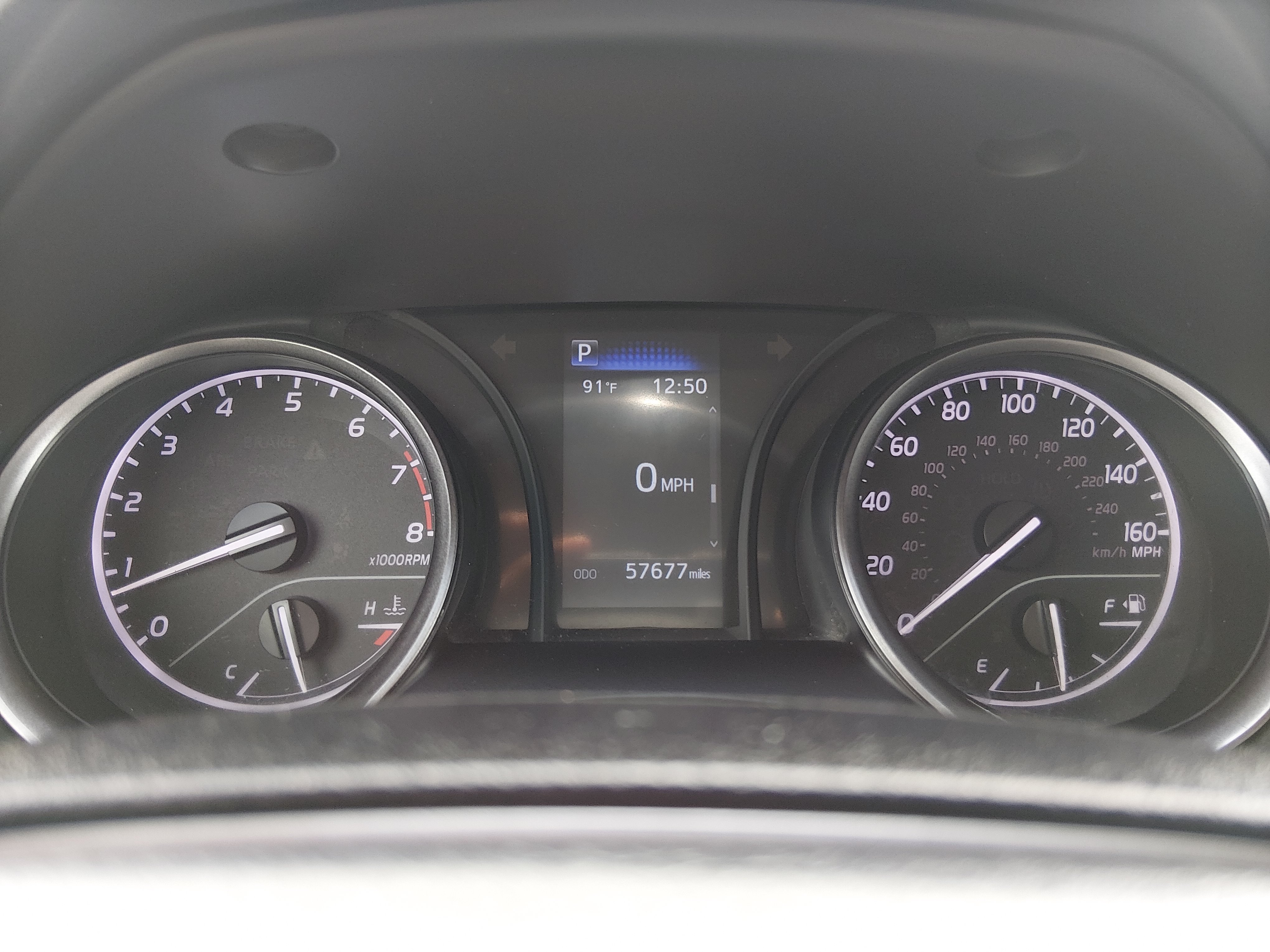 2024 Toyota Camry SE - Photo 14