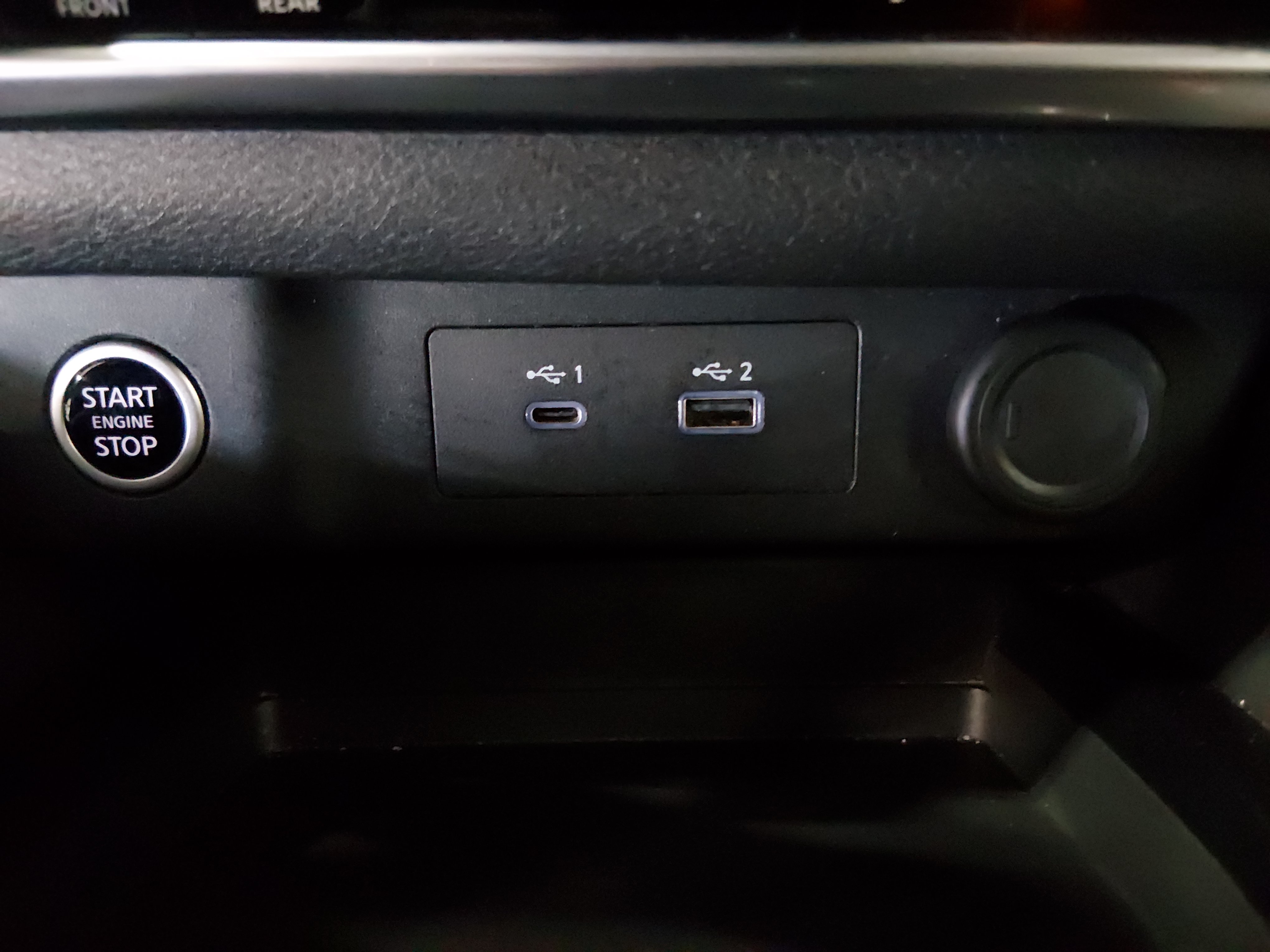2023 Nissan Rogue SV - Photo 18