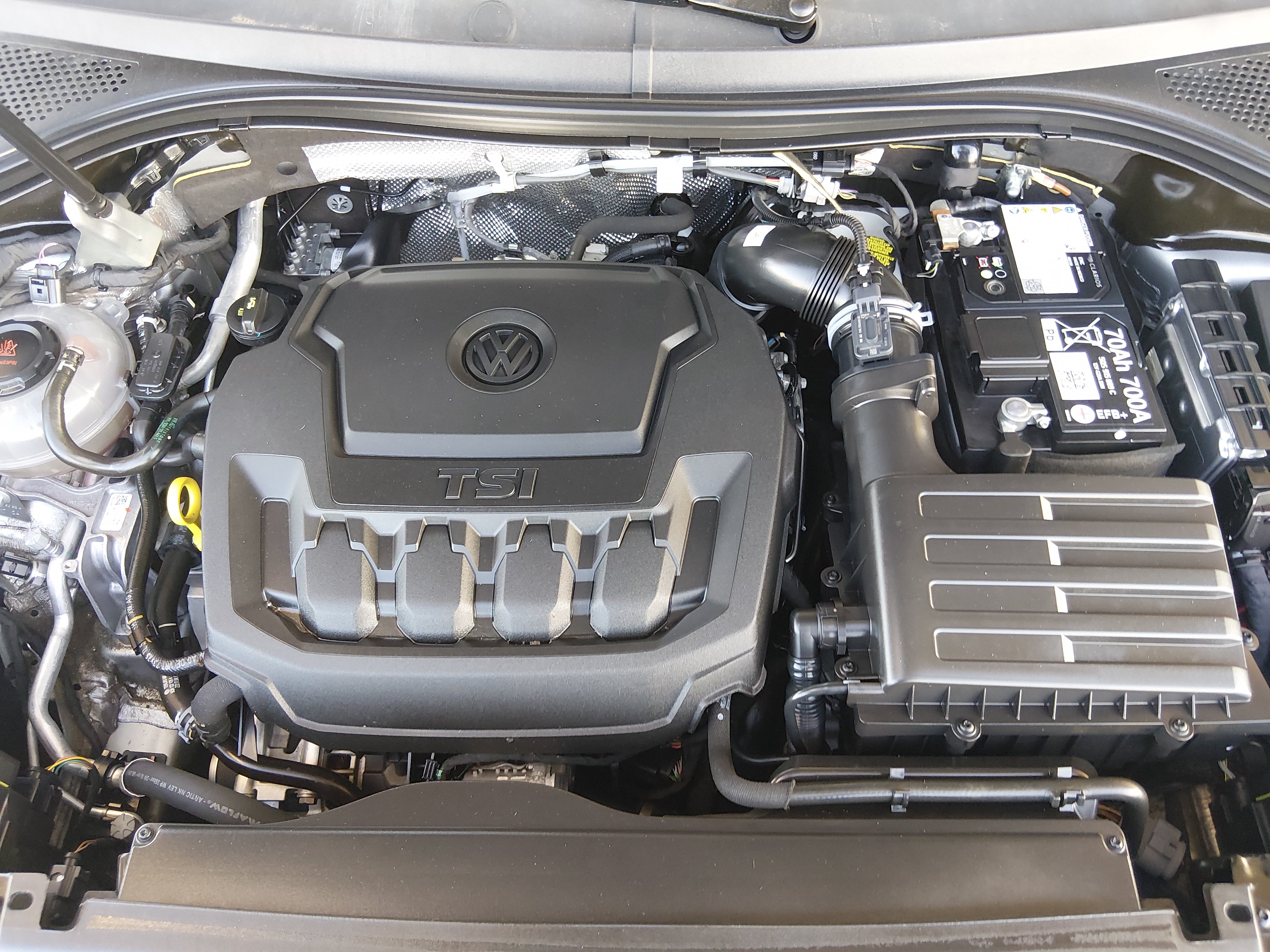 2024 Volkswagen Tiguan SE - Photo 9