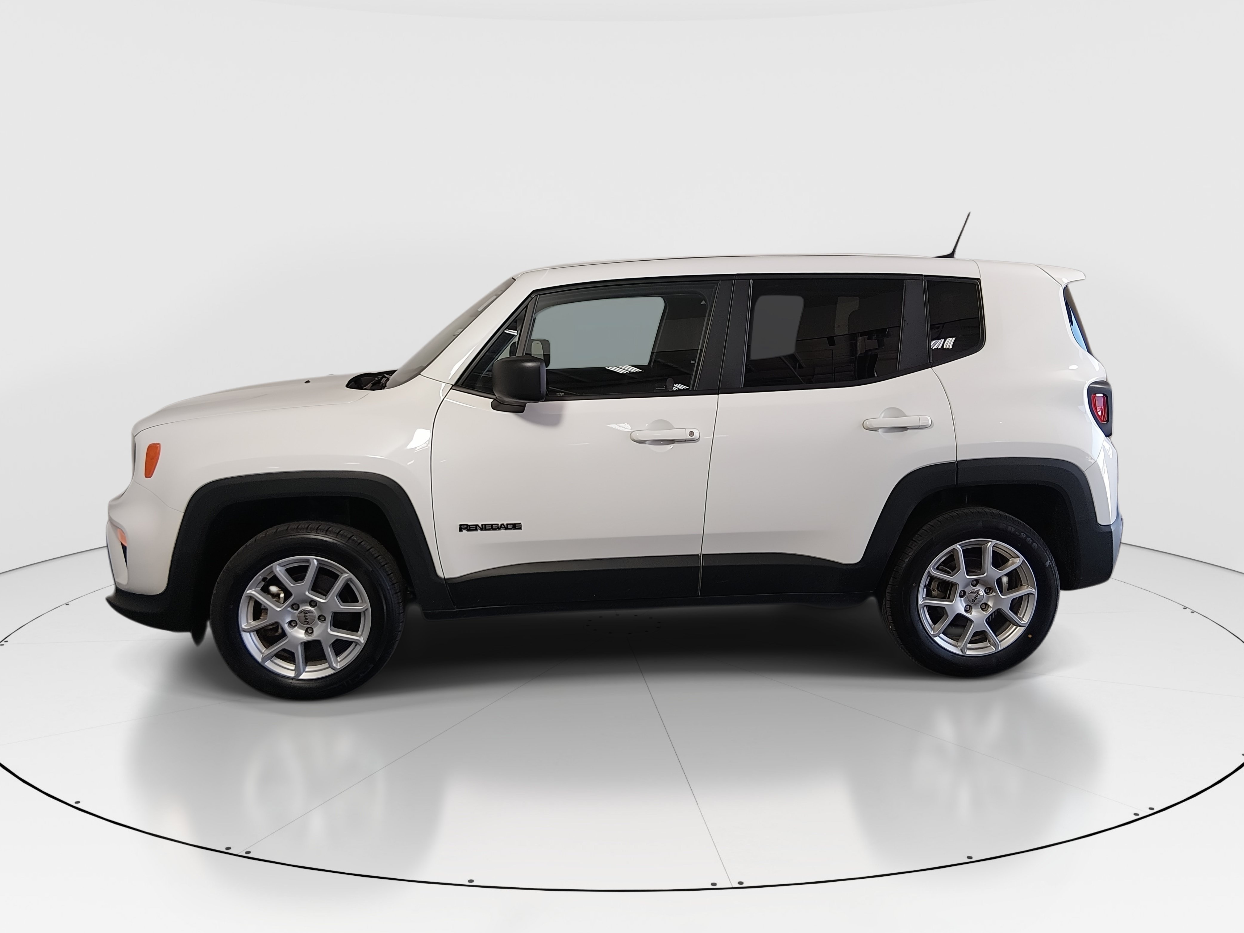 2023 Jeep Renegade Latitude - Photo 4