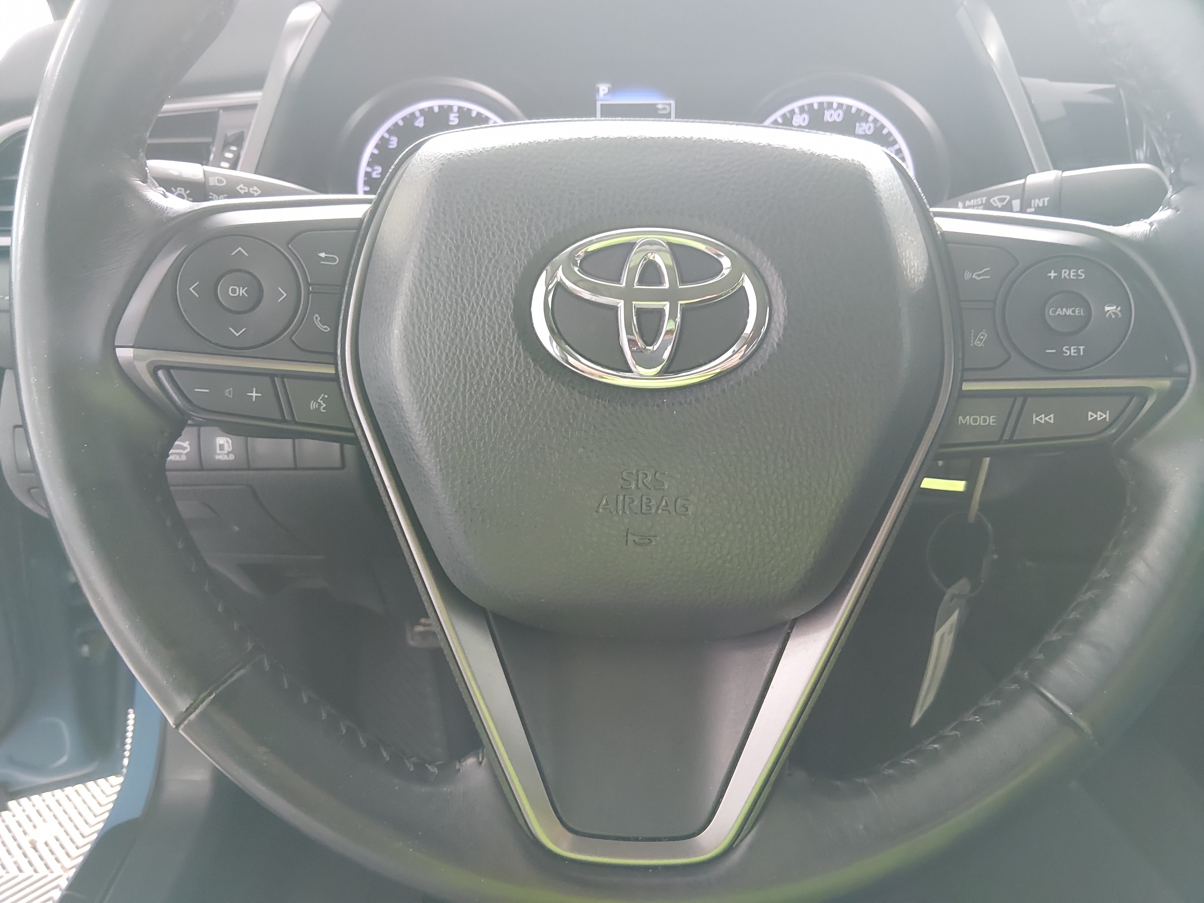 2024 Toyota Camry SE - Photo 12