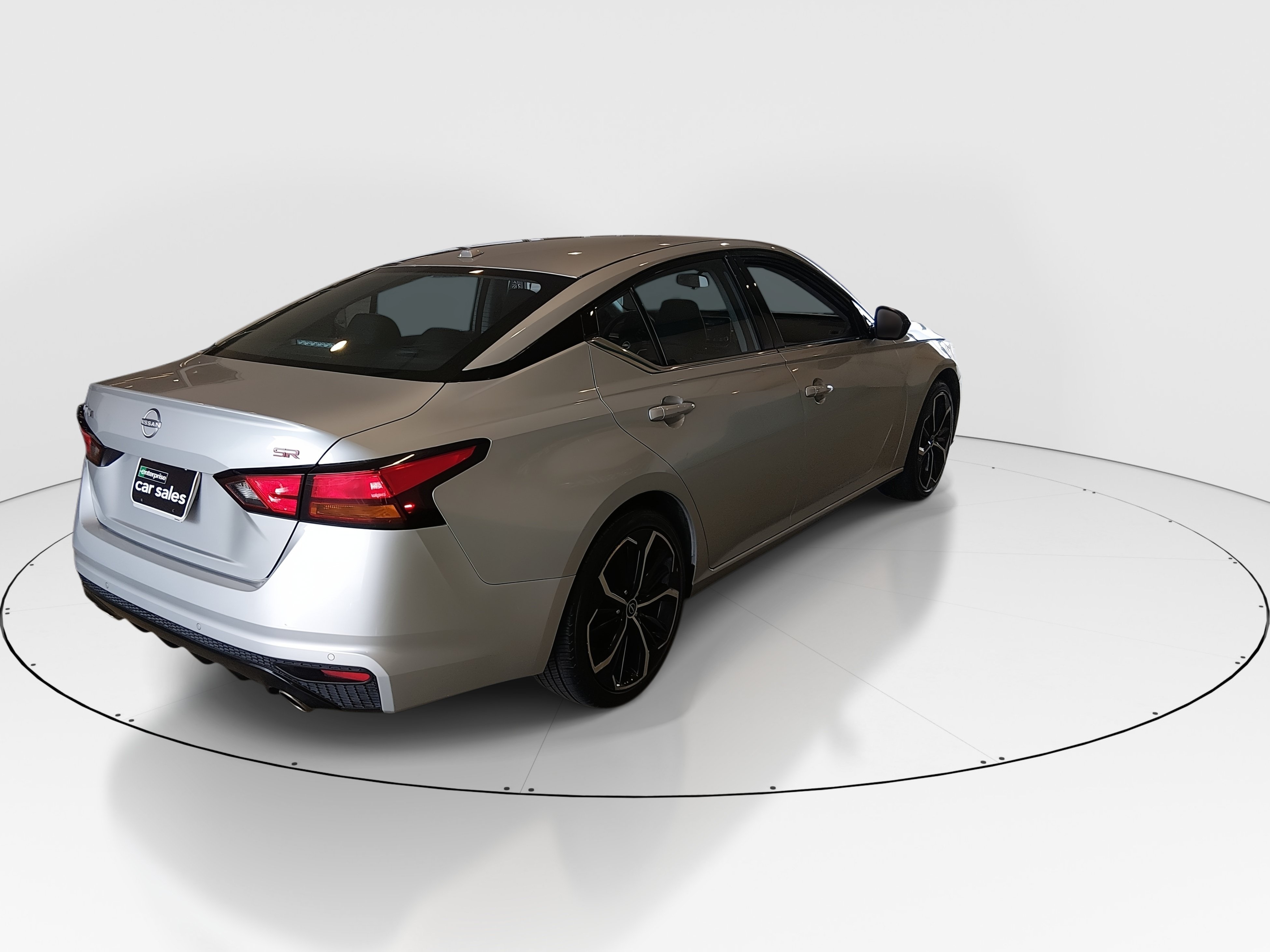 2024 Nissan Altima SR - Photo 7