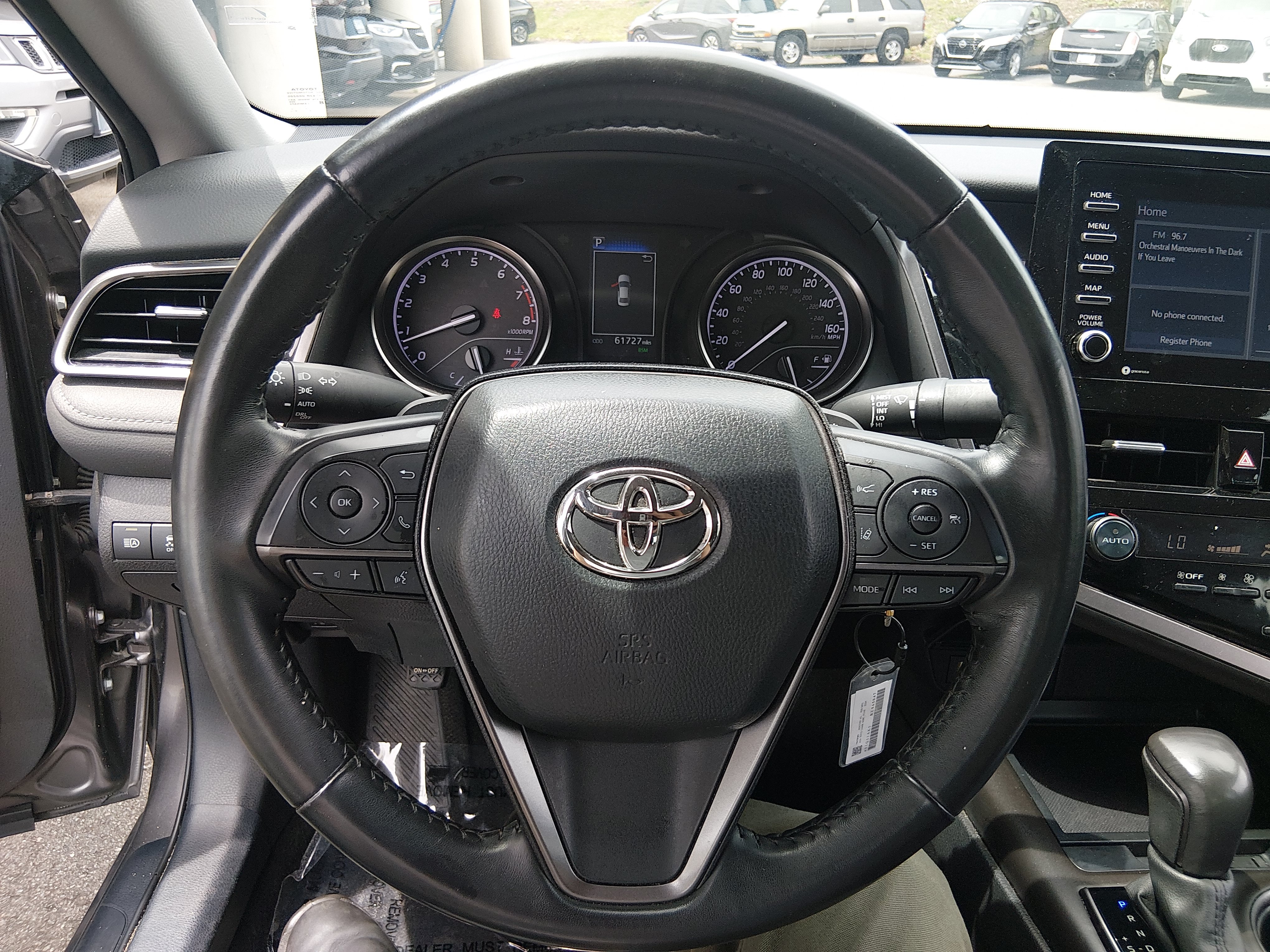2024 Toyota Camry SE - Photo 12