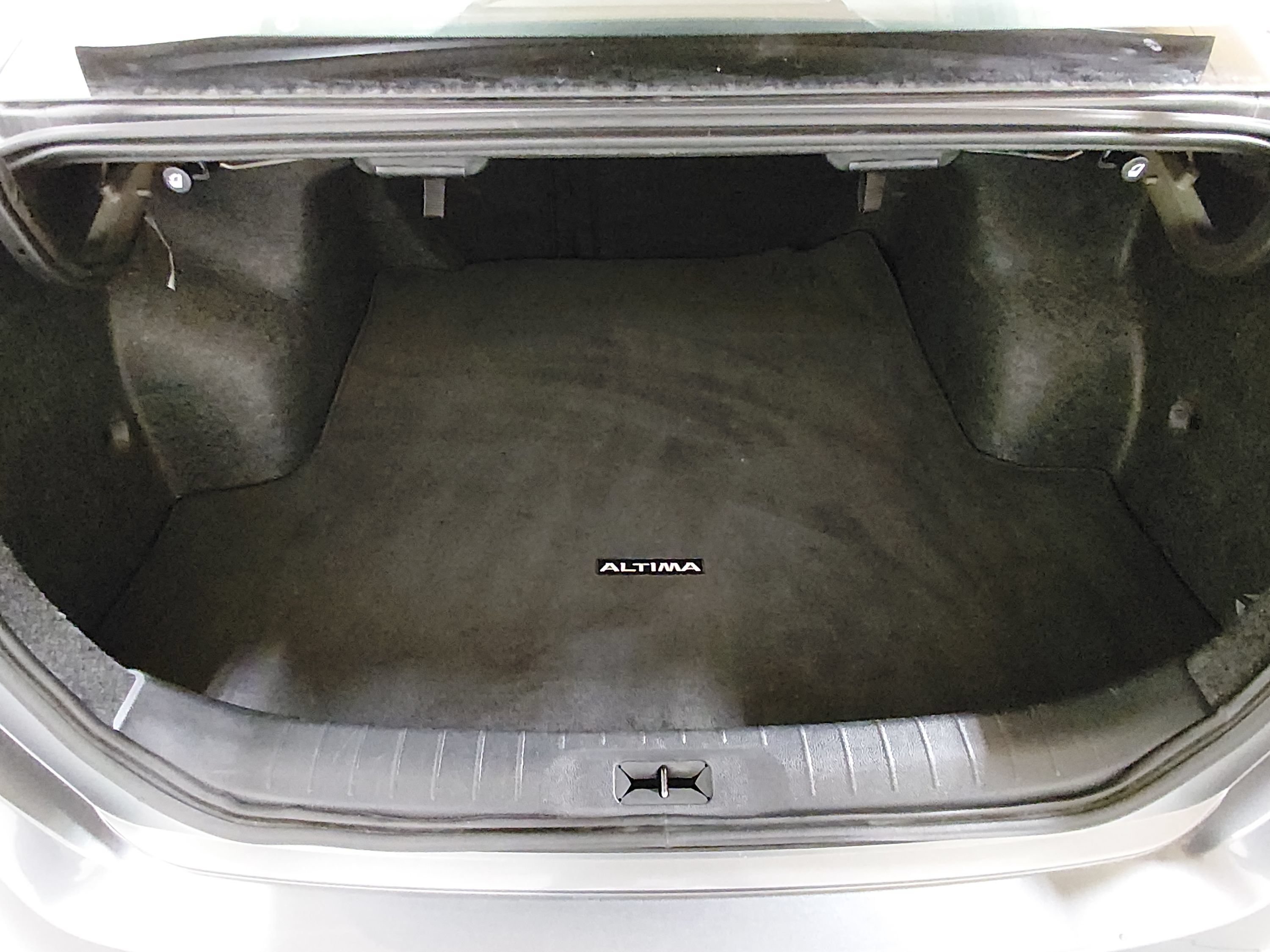 2025 Nissan Altima SV - Photo 11