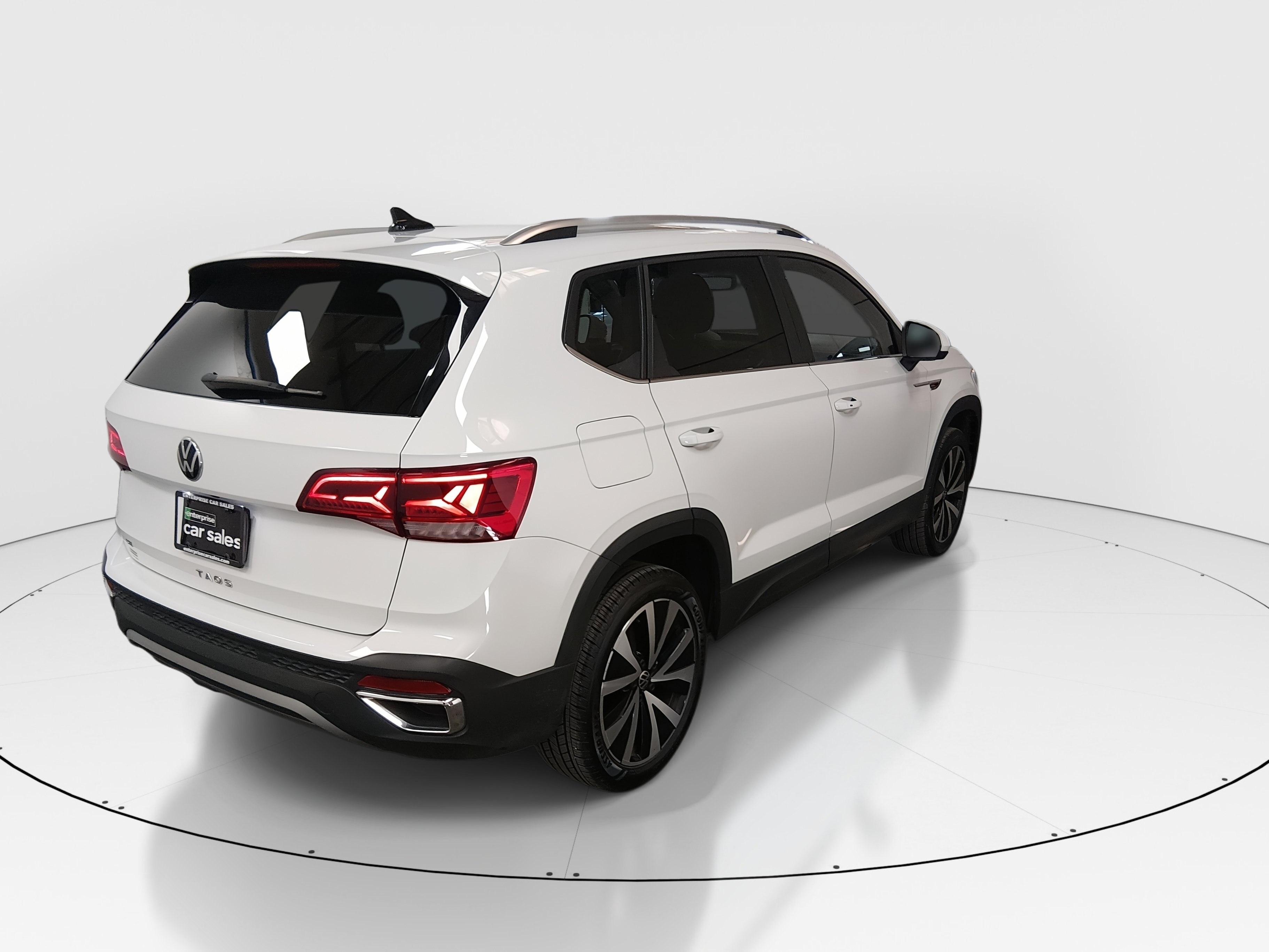 2024 Volkswagen Taos SE - Photo 7