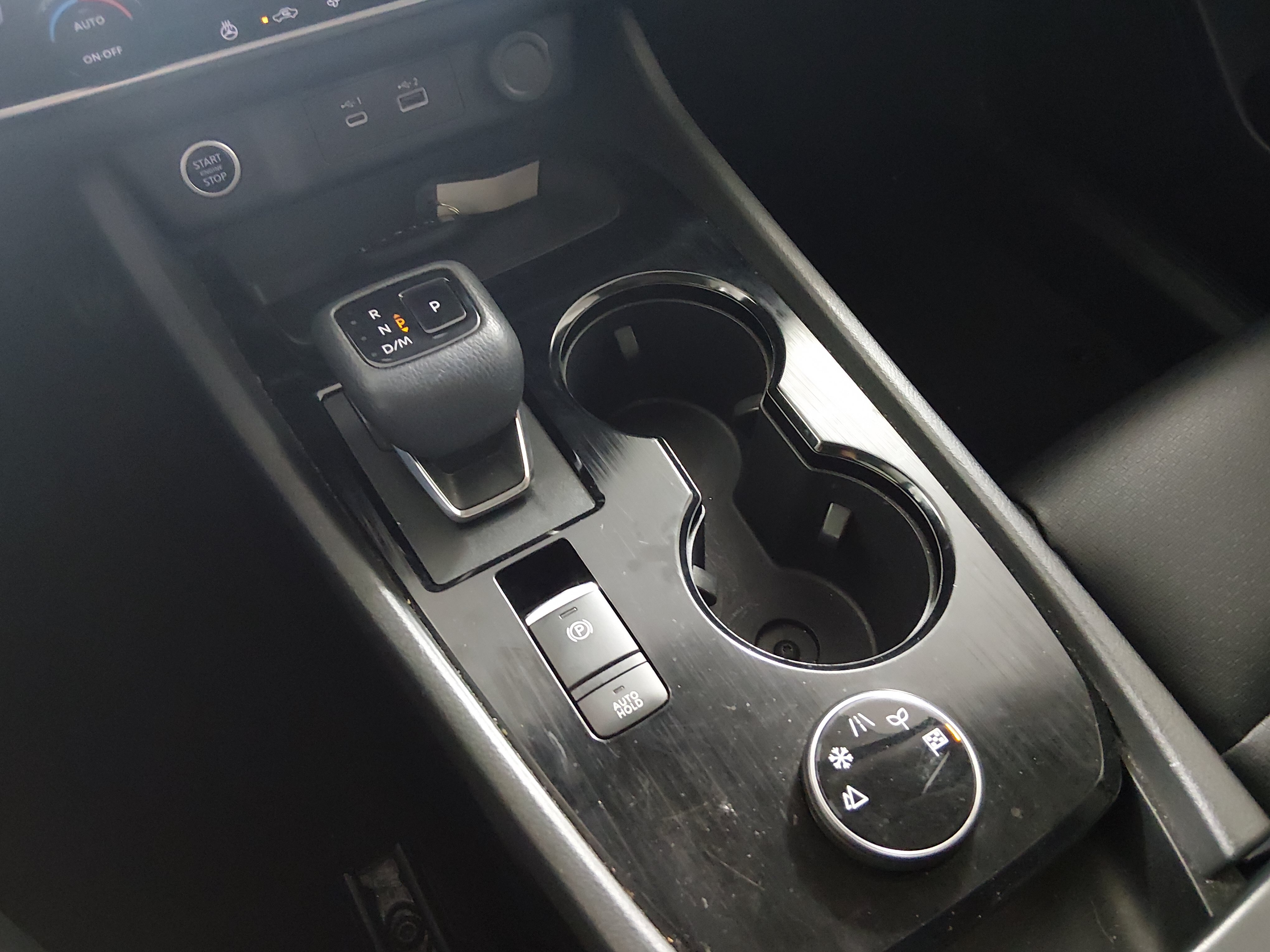 2022 Nissan Rogue SV - Photo 16