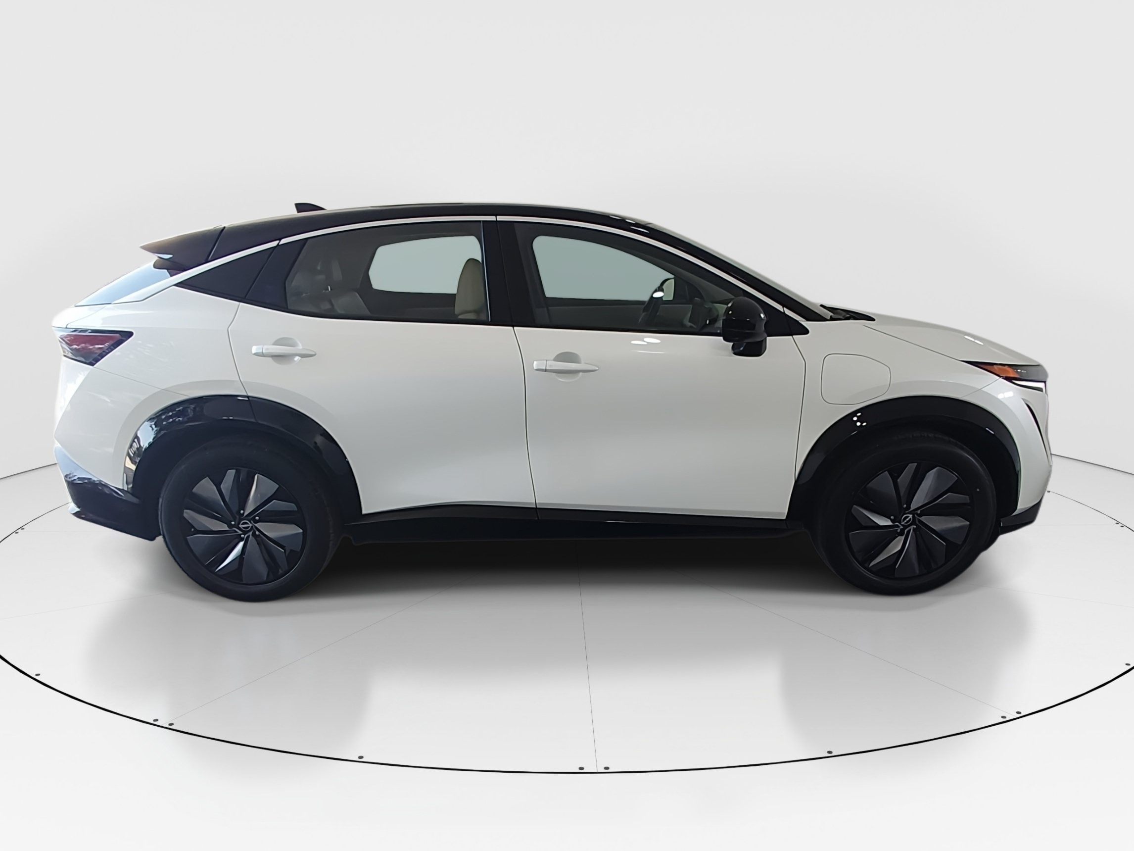 2024 Nissan ARIYA 8