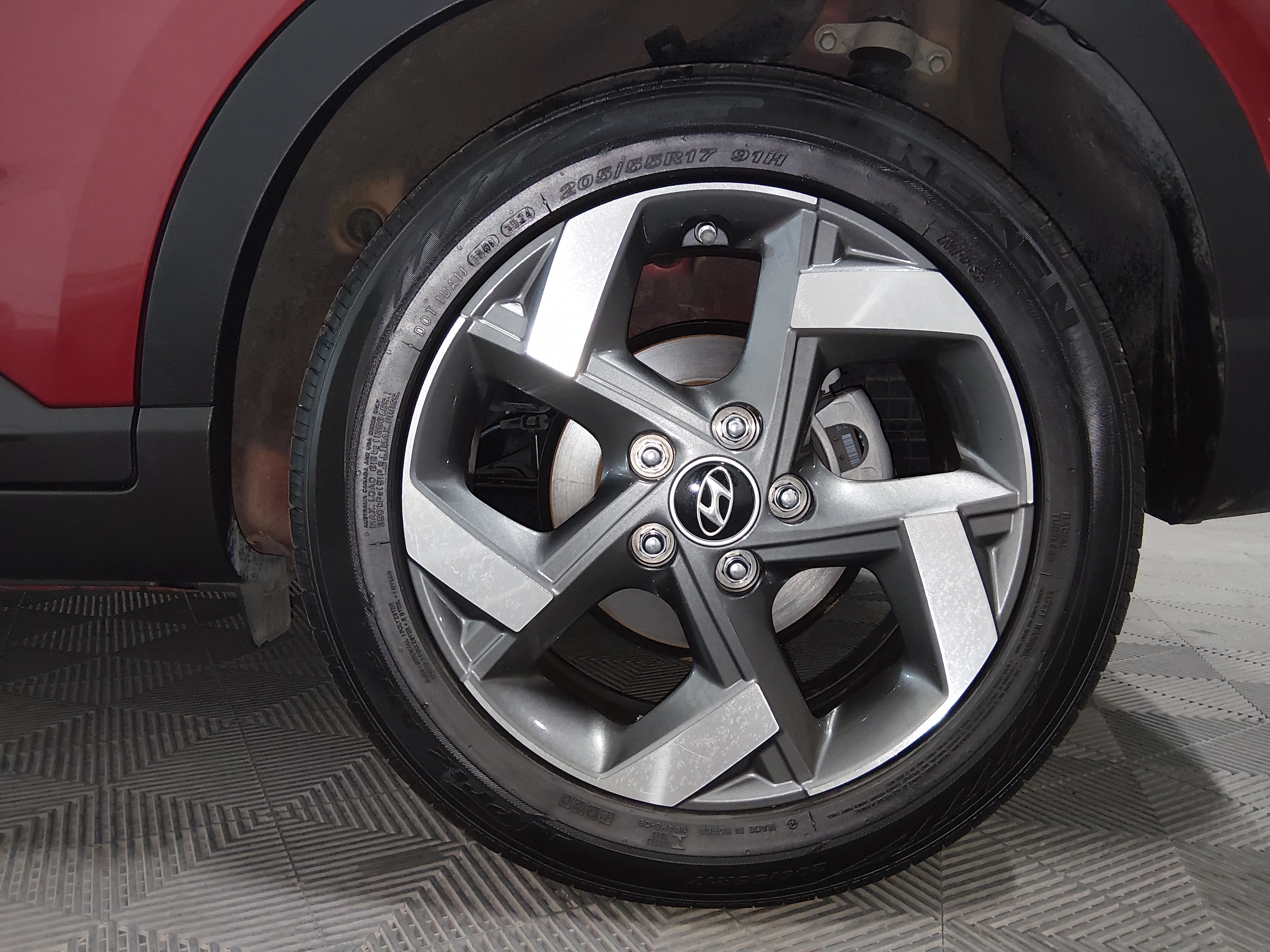 2025 Hyundai Venue SEL - Photo 10