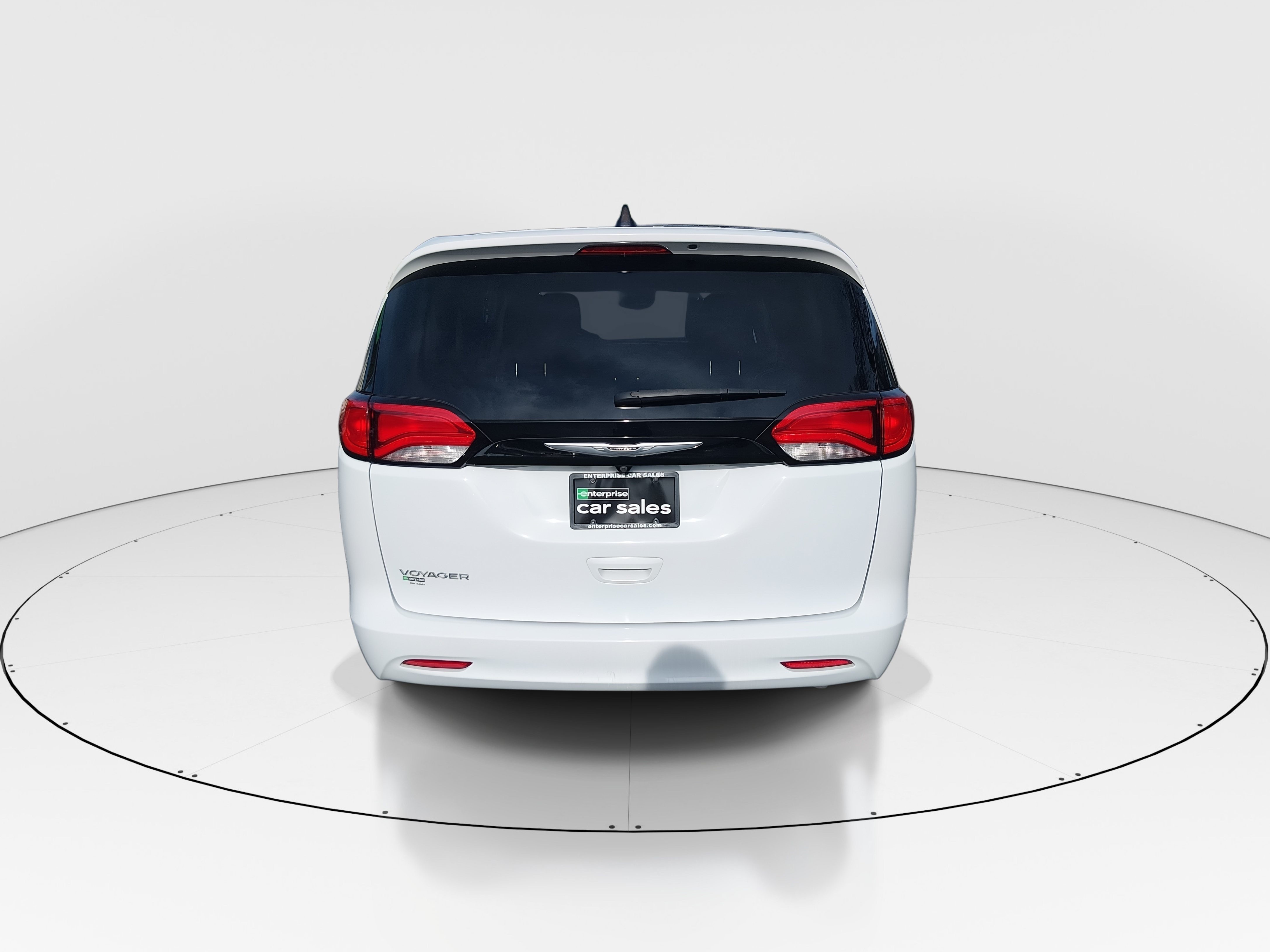 2023 Chrysler Voyager LX - Photo 6