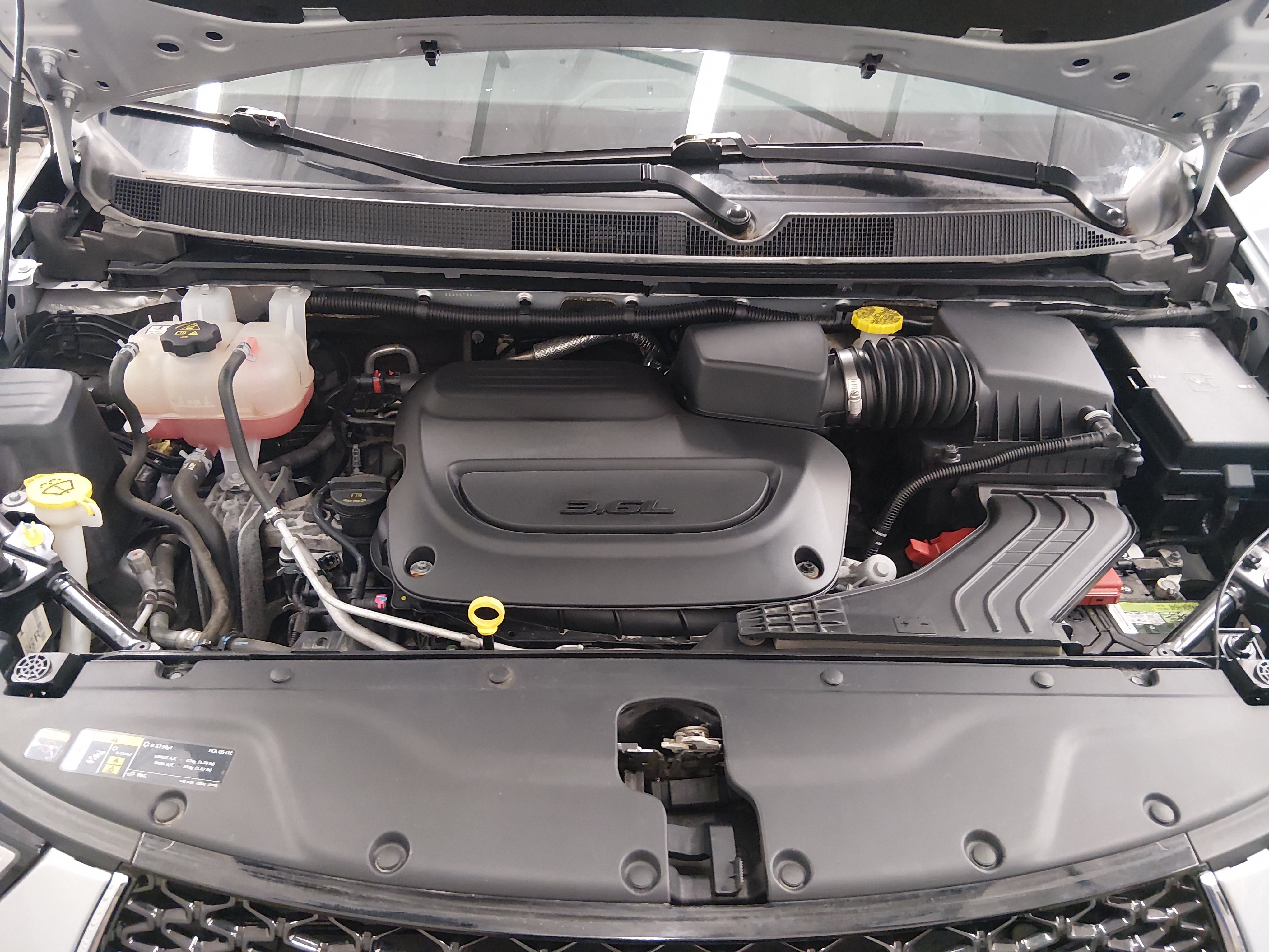 2023 Chrysler Pacifica Touring L - Photo 9